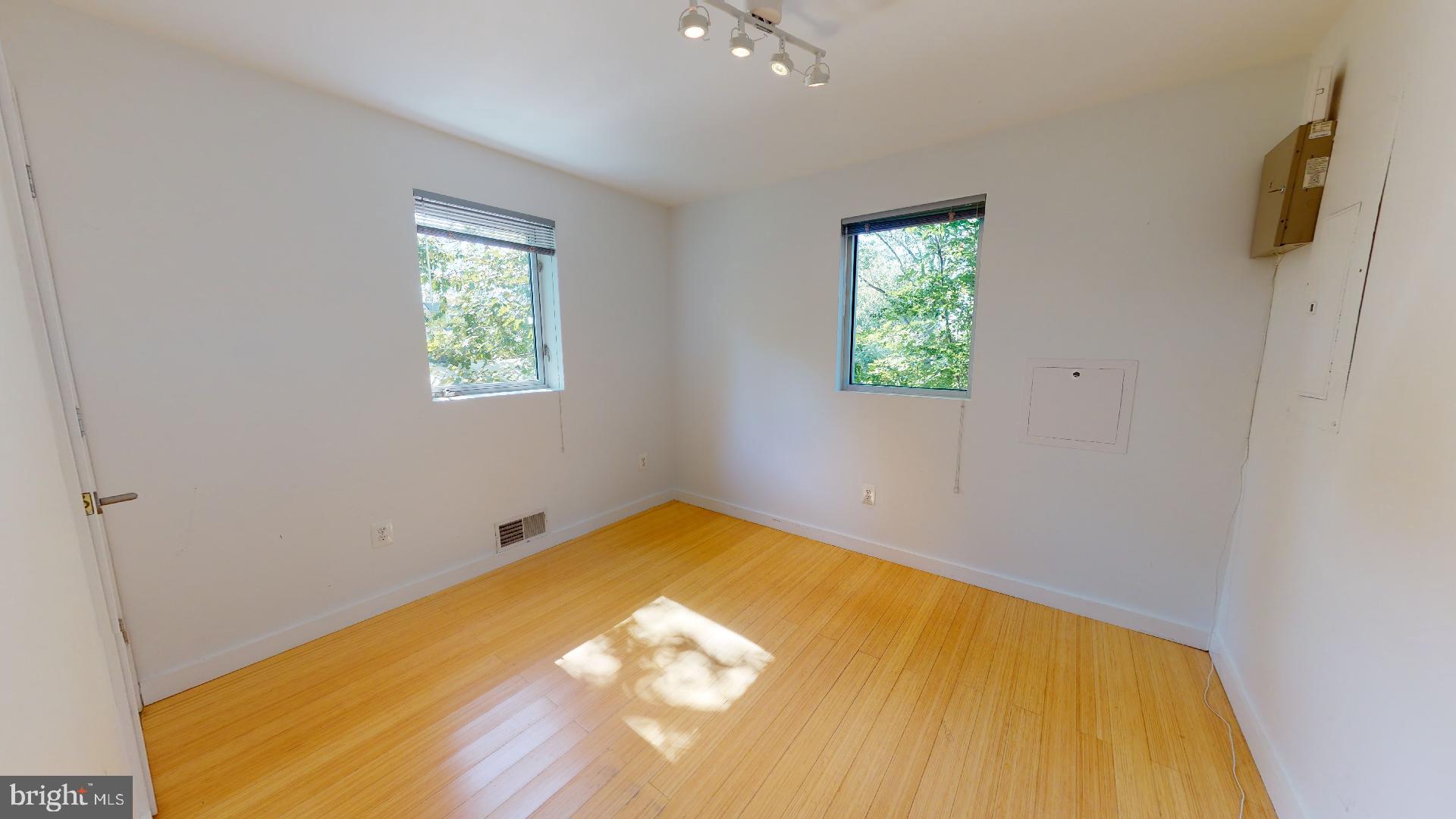 DEL RAY - Residential Lease