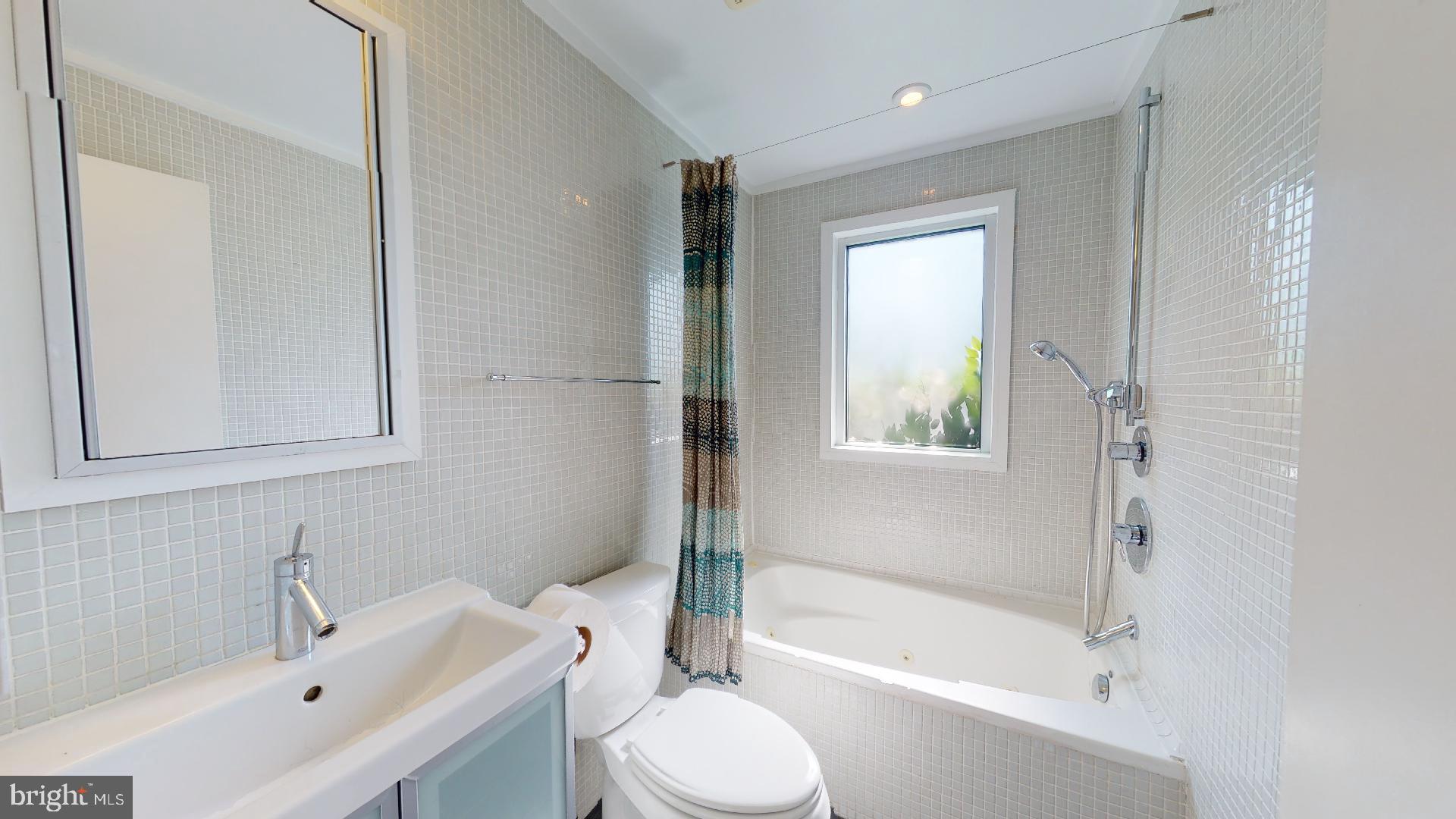 DEL RAY - Residential Lease