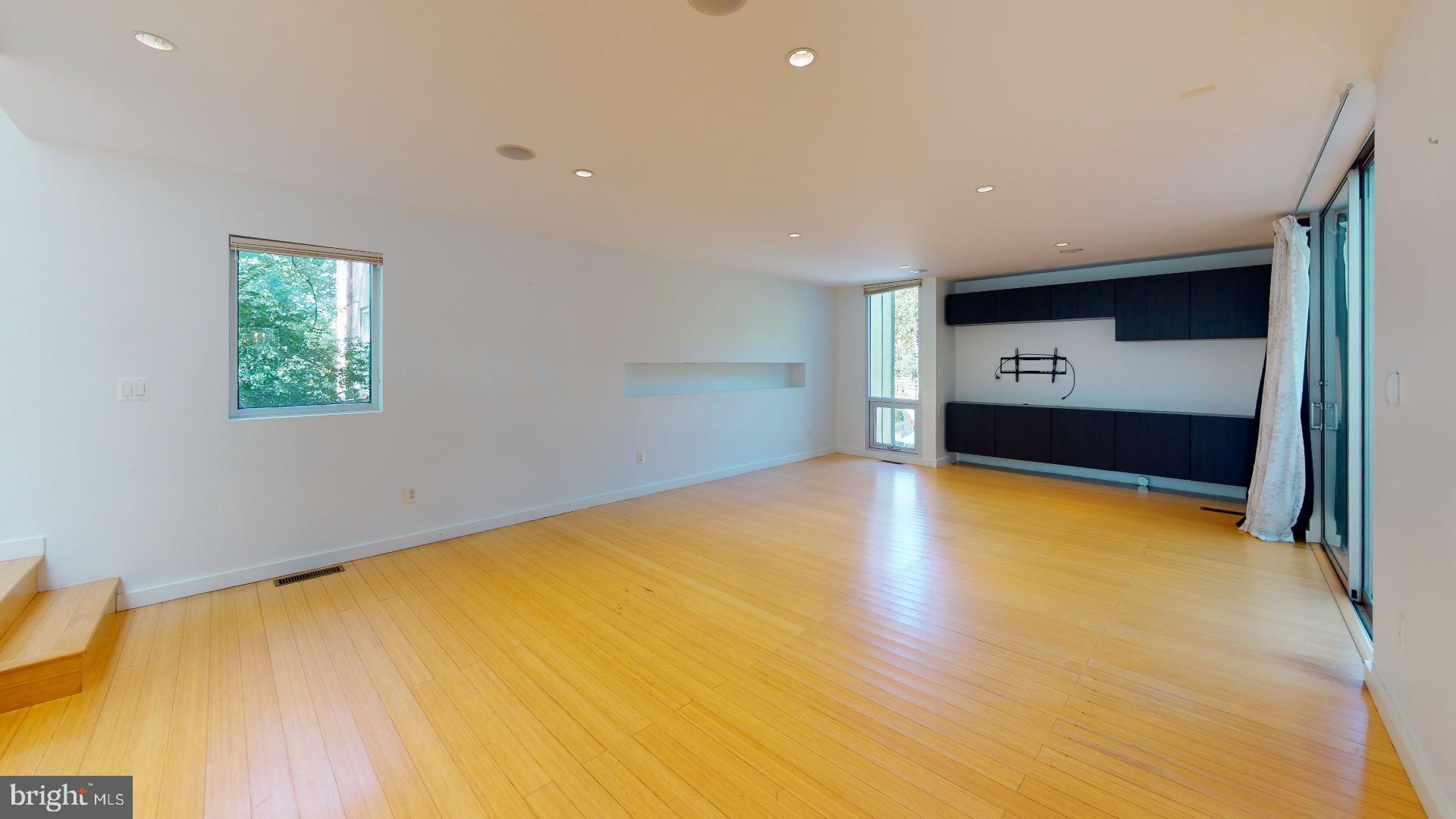 DEL RAY - Residential Lease