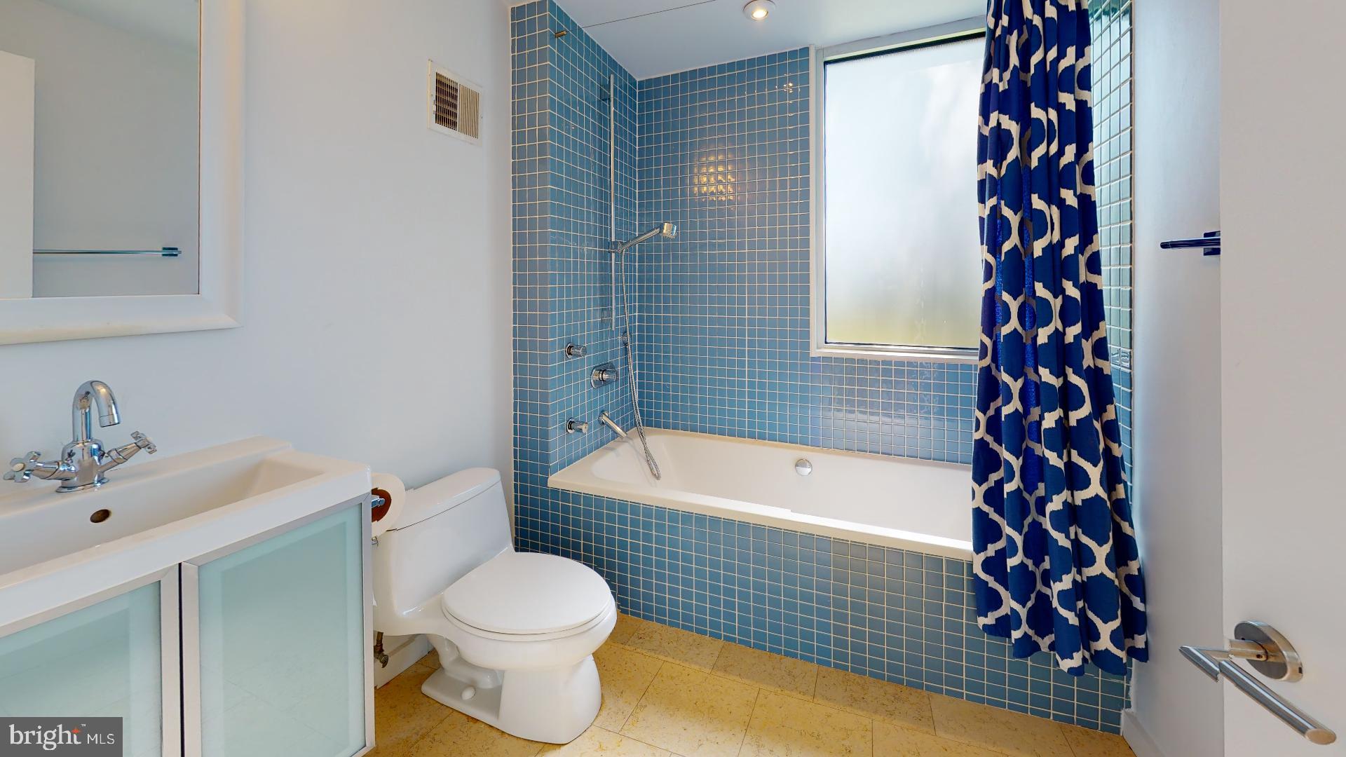 DEL RAY - Residential Lease