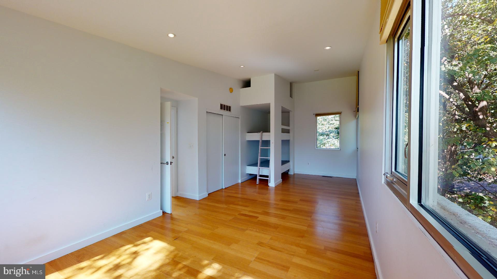 DEL RAY - Residential Lease