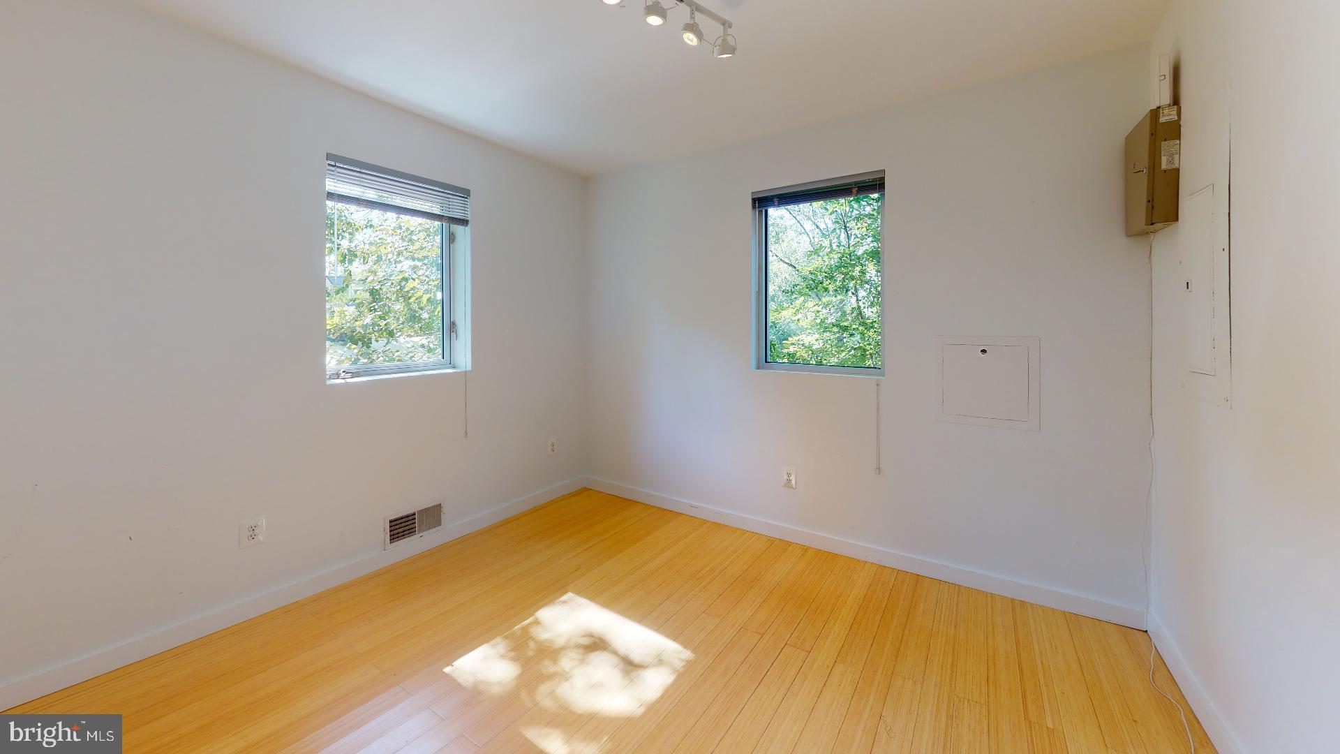 DEL RAY - Residential Lease