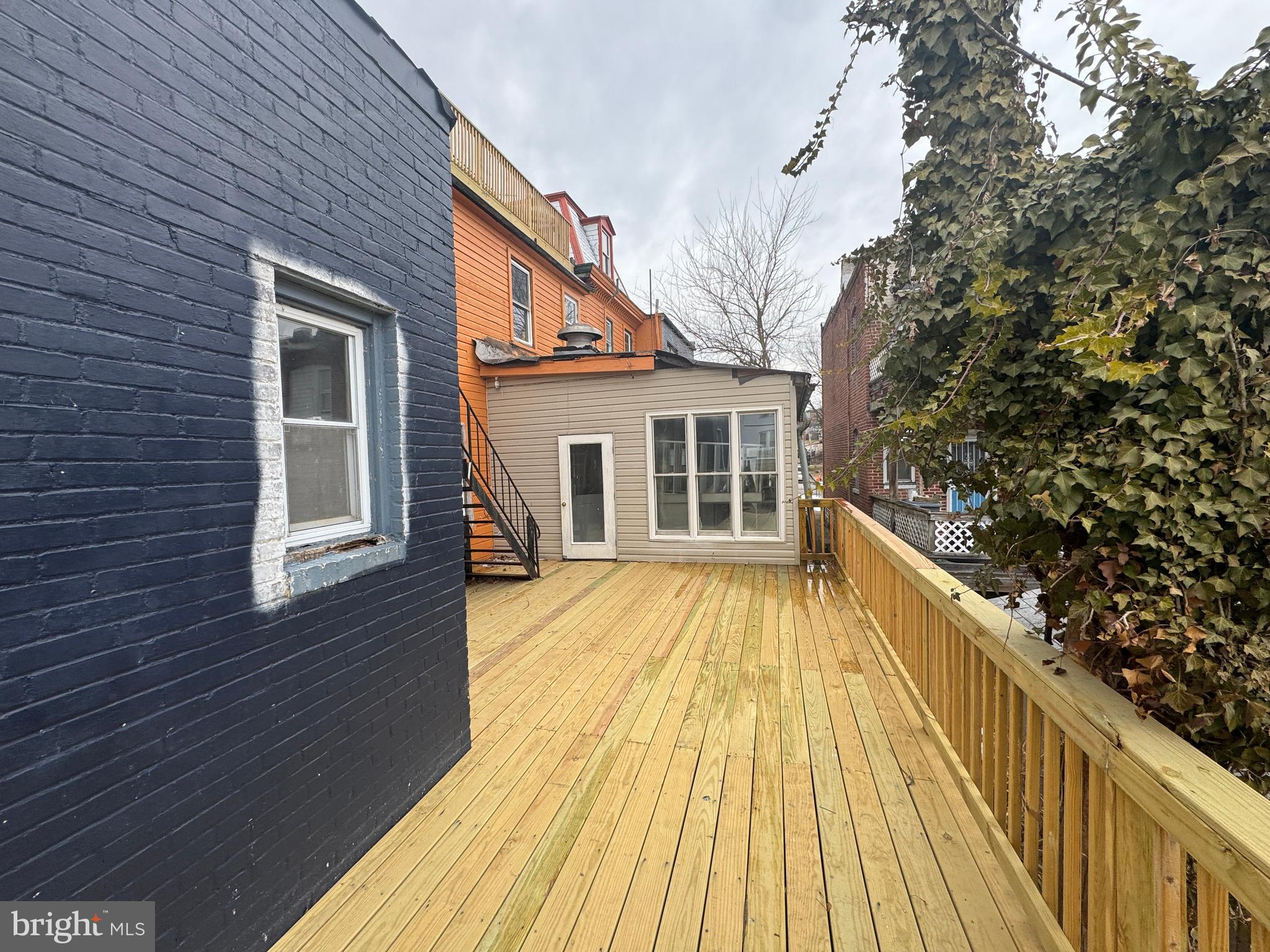 GREENSPRING - Residential