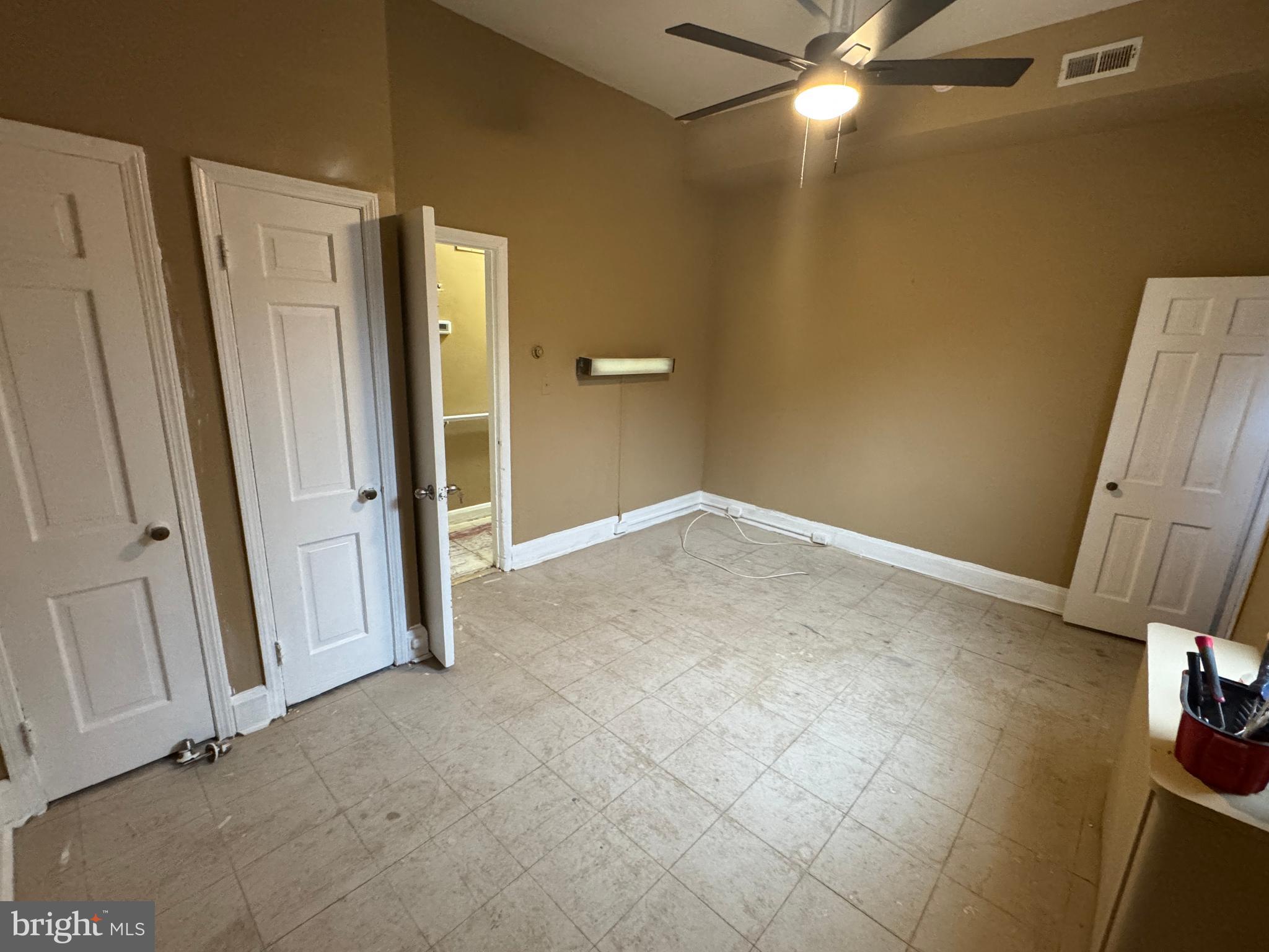 GREENSPRING - Residential