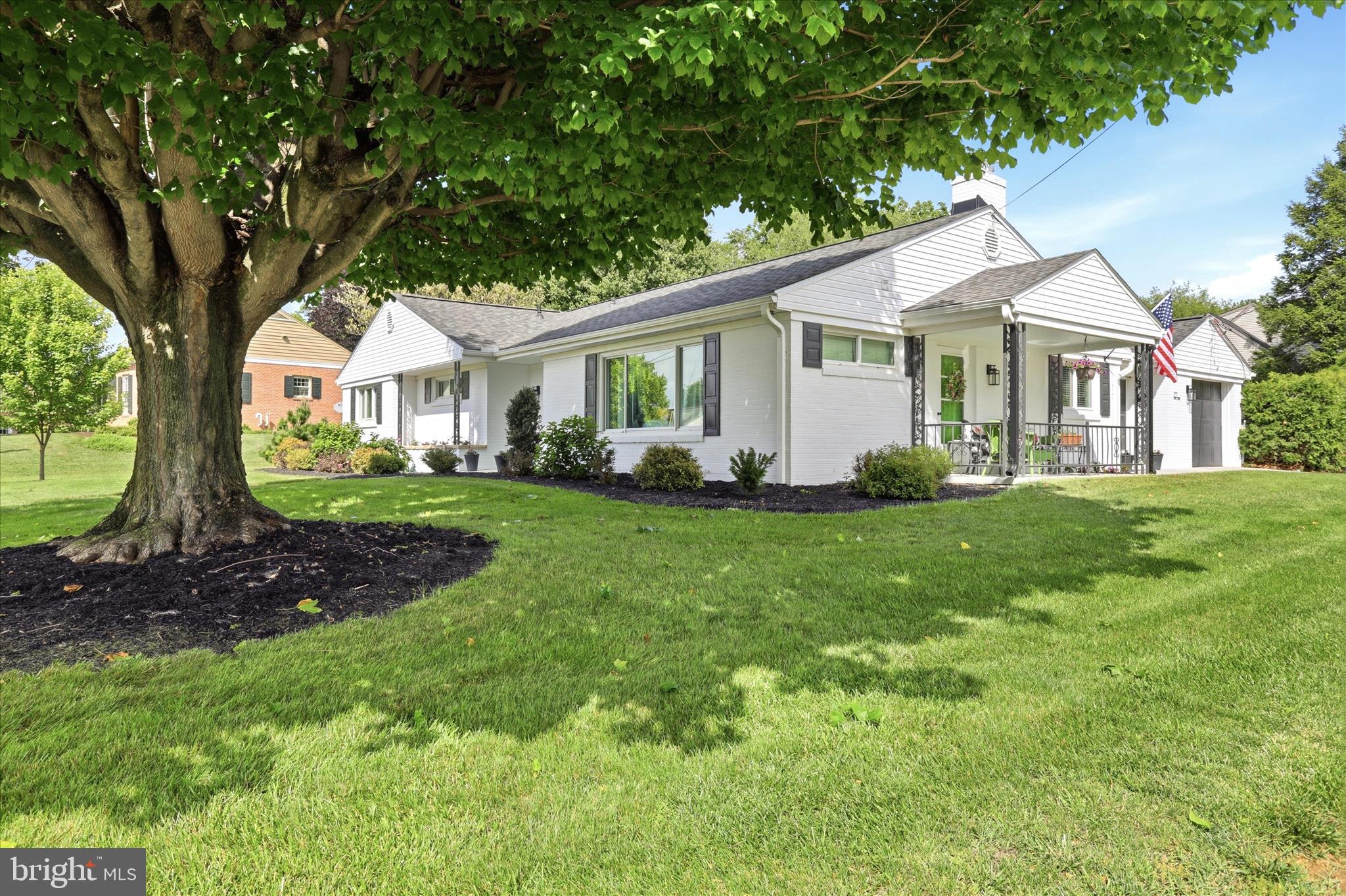 277 APPLE DRIVE