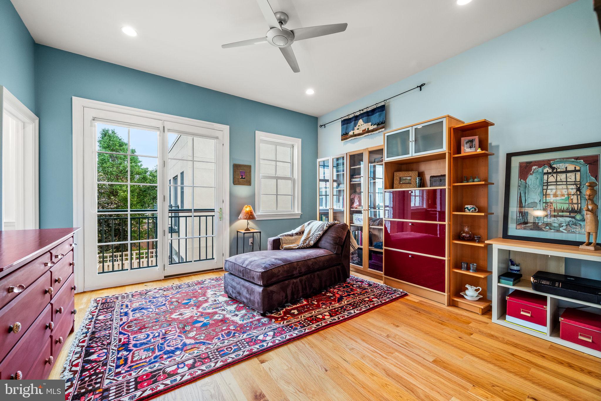 ART MUSEUM AREA - Residential