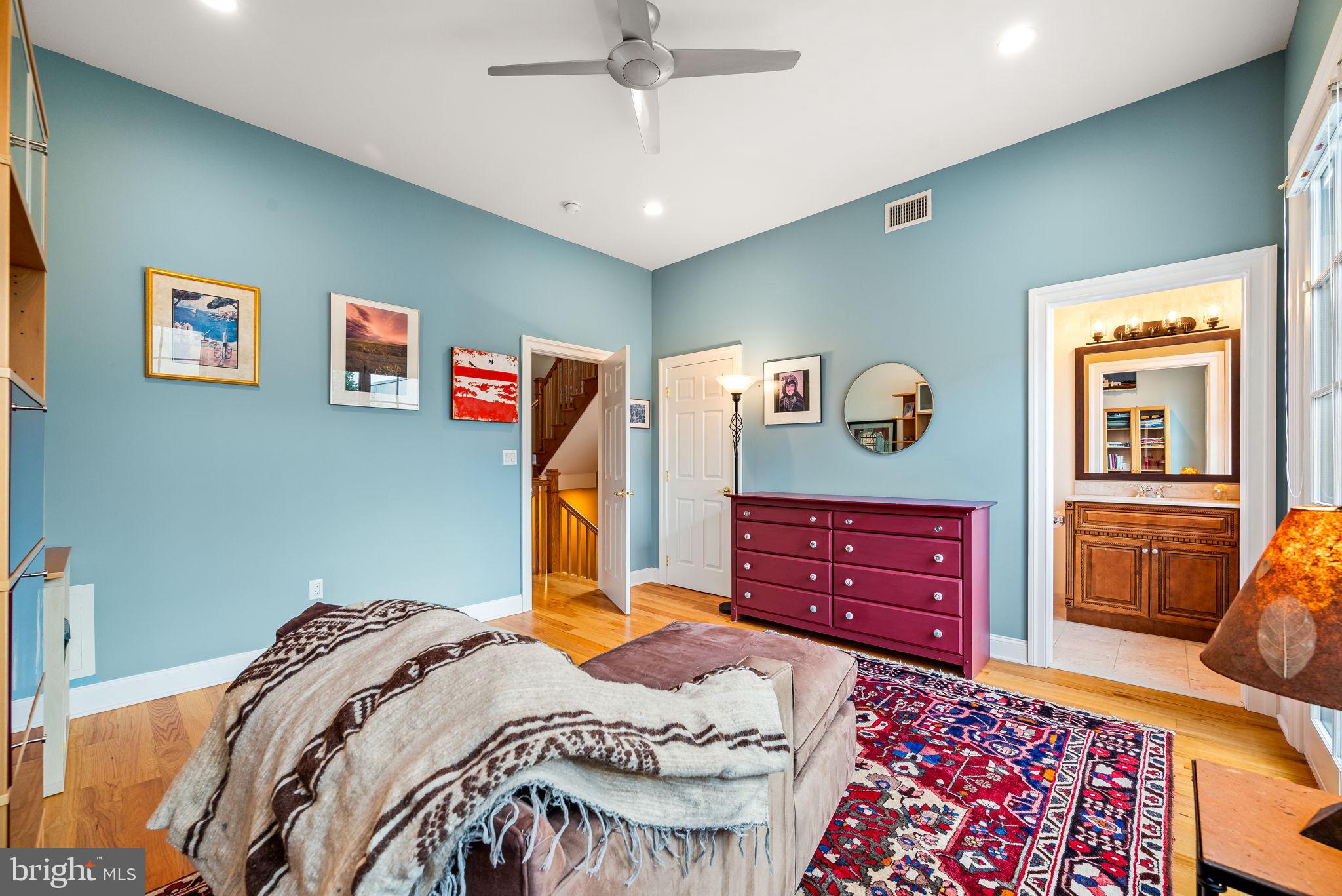 ART MUSEUM AREA - Residential