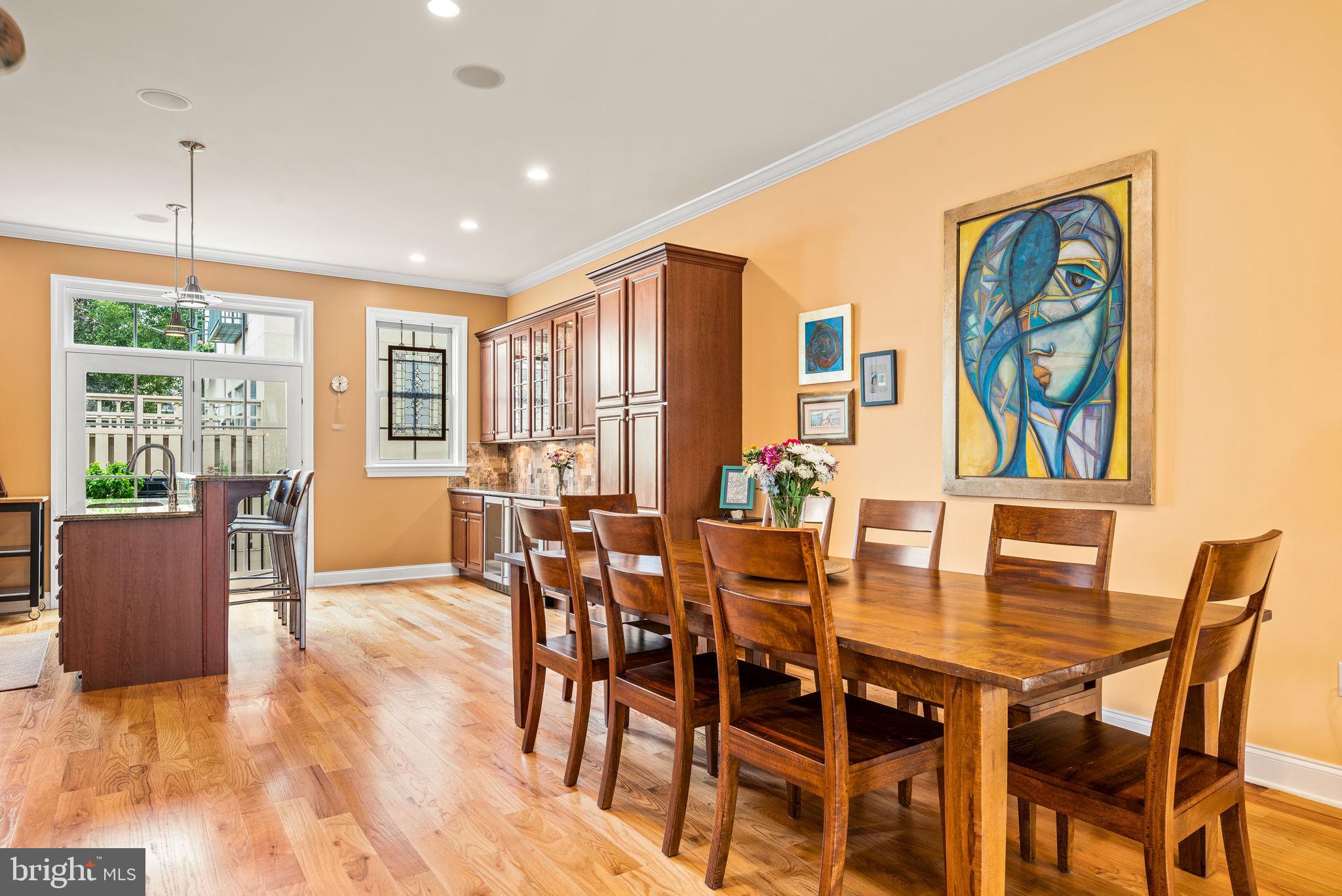 ART MUSEUM AREA - Residential