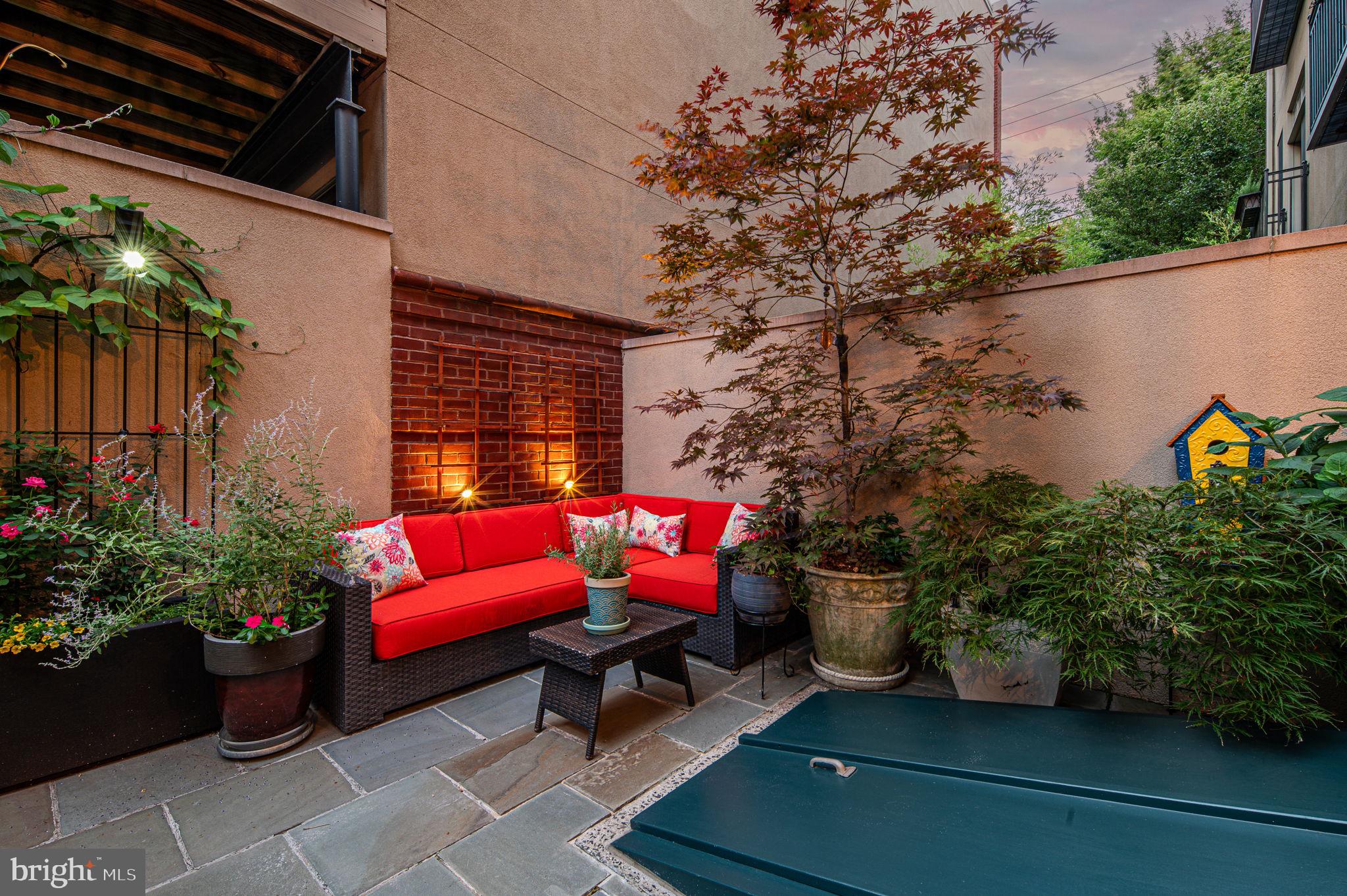 ART MUSEUM AREA - Residential