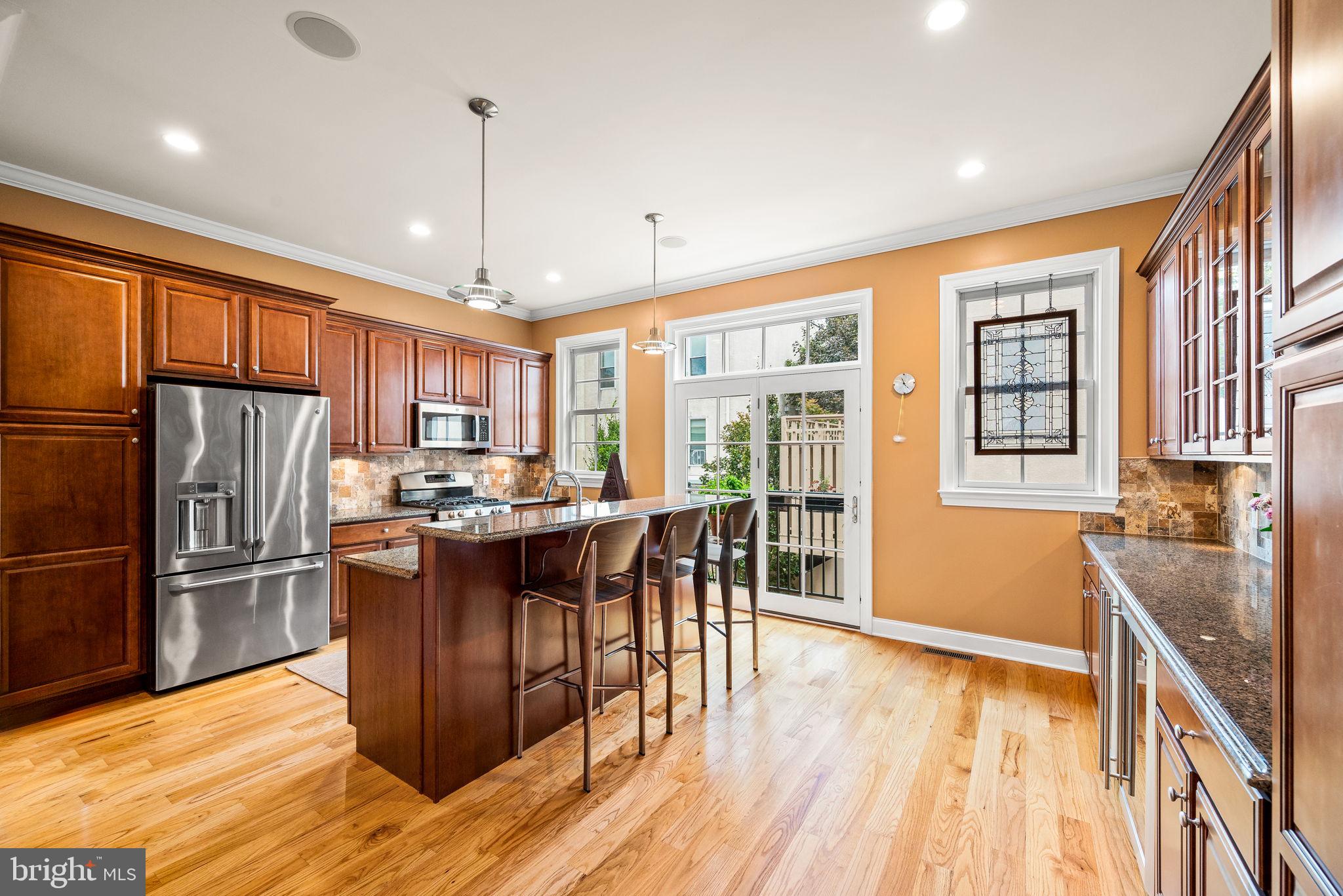 ART MUSEUM AREA - Residential