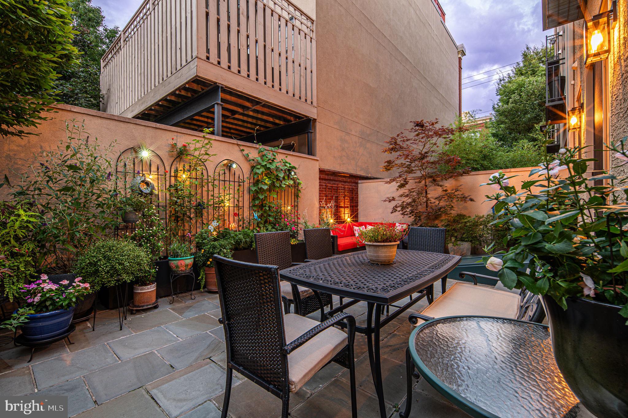 ART MUSEUM AREA - Residential