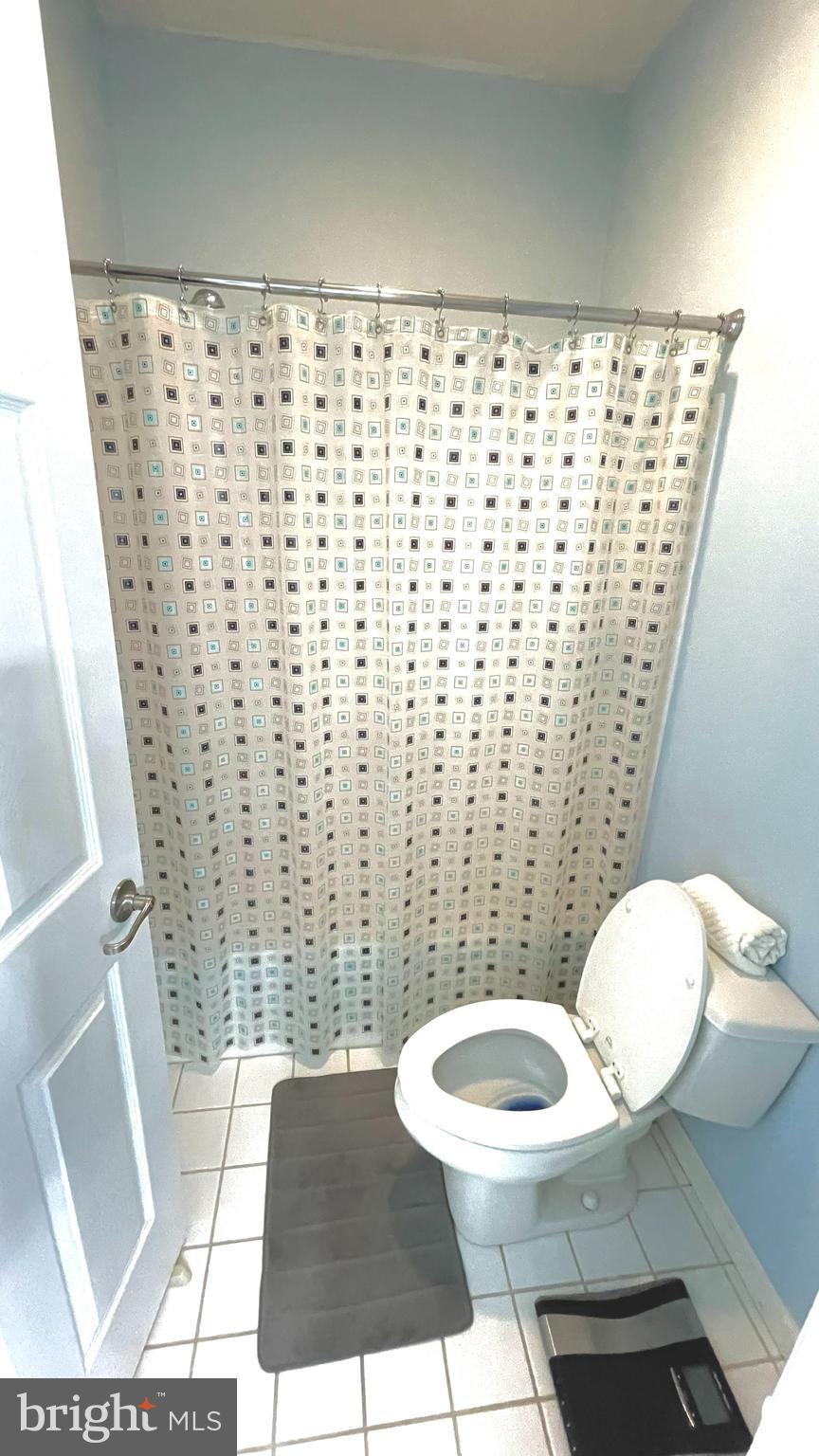 HILLTOP AT FALLS RIDGE - Residential Lease