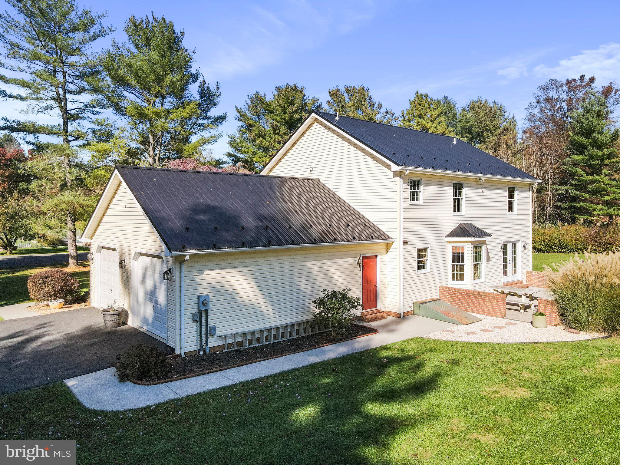 HONEYWOOD ON THE POTOMAC - Residential