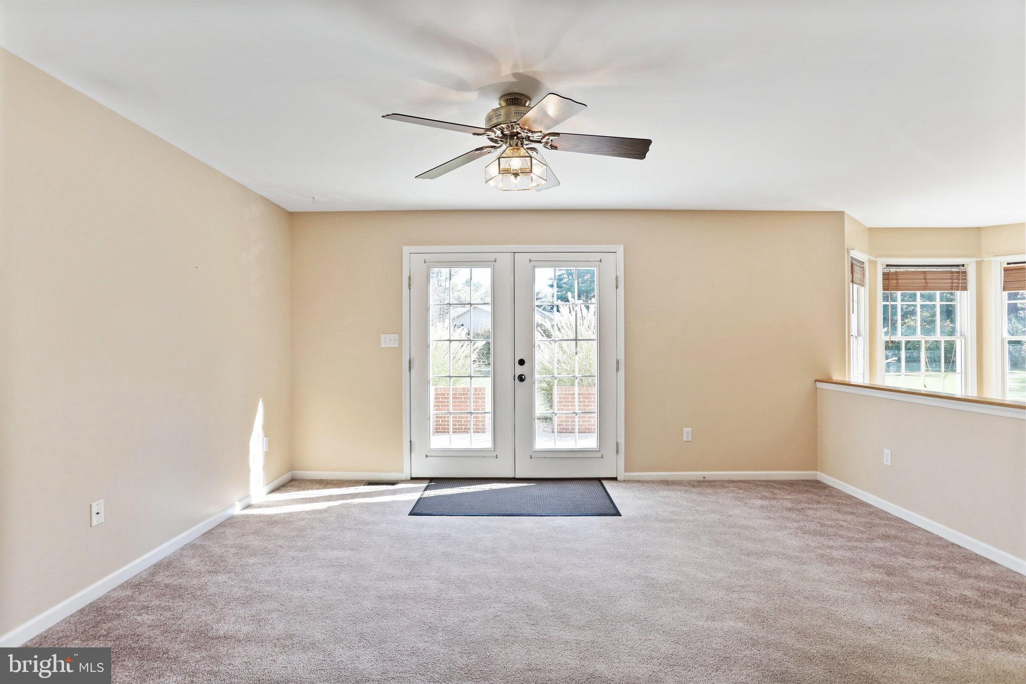 HONEYWOOD ON THE POTOMAC - Residential