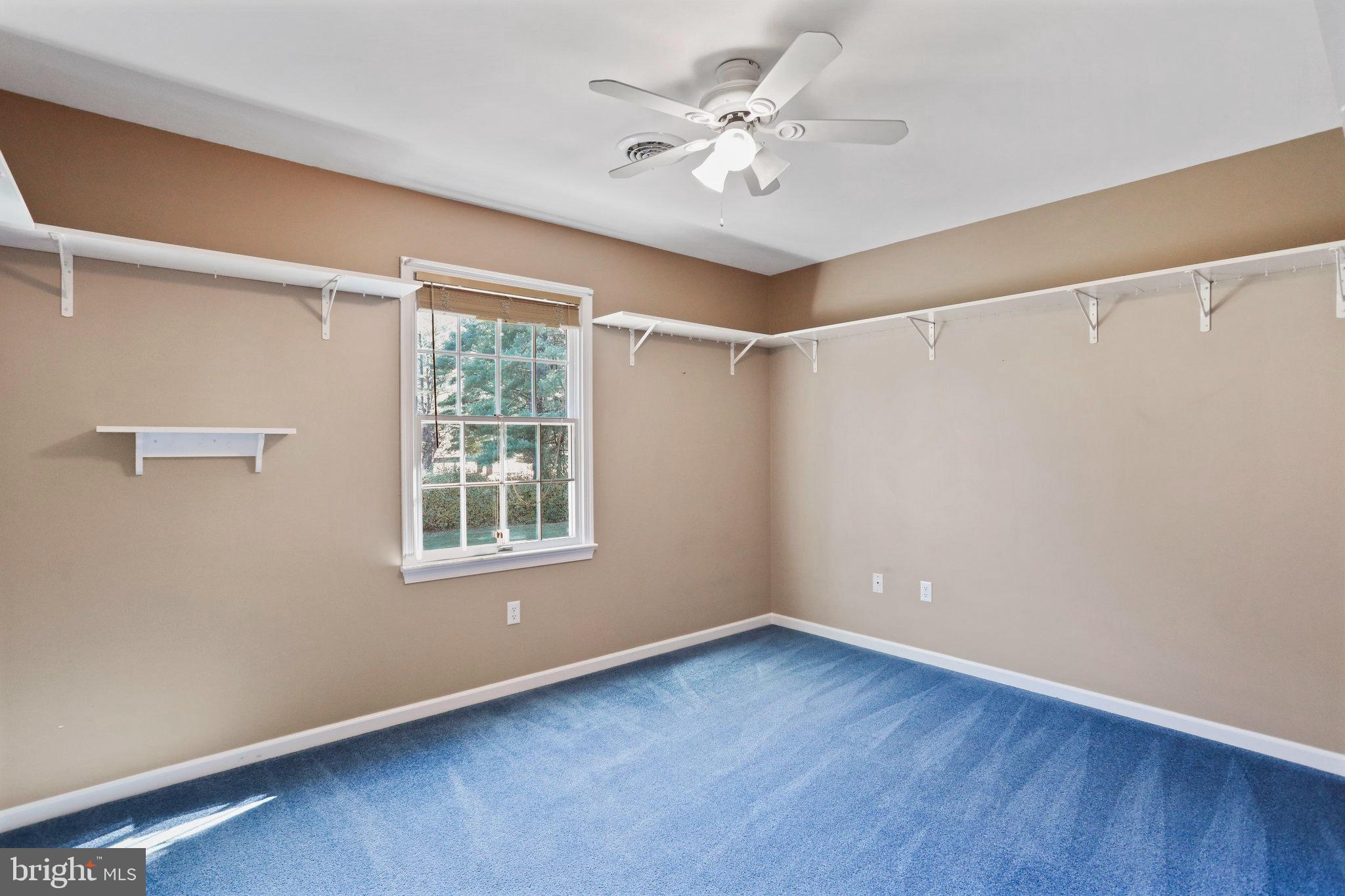 HONEYWOOD ON THE POTOMAC - Residential