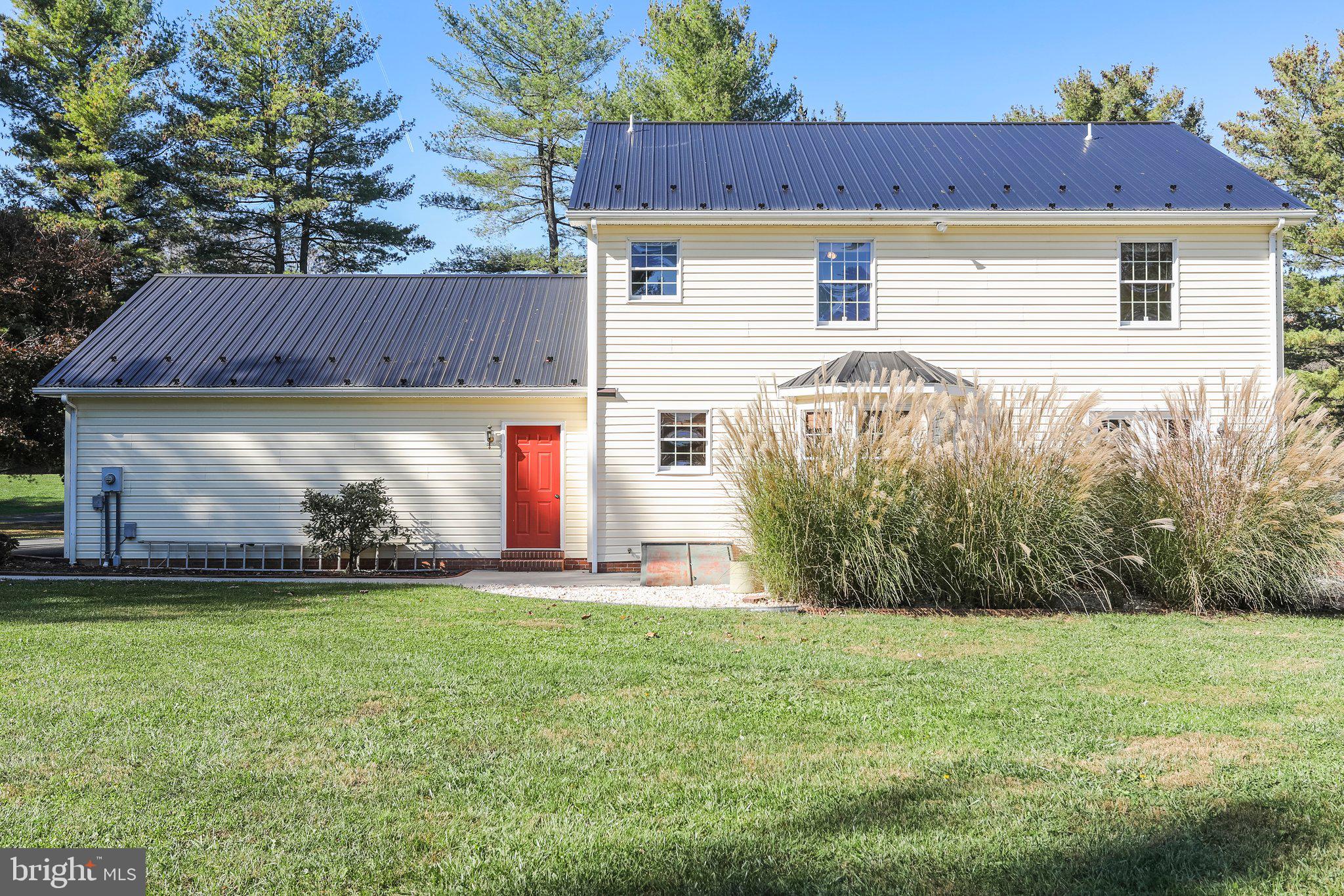 HONEYWOOD ON THE POTOMAC - Residential