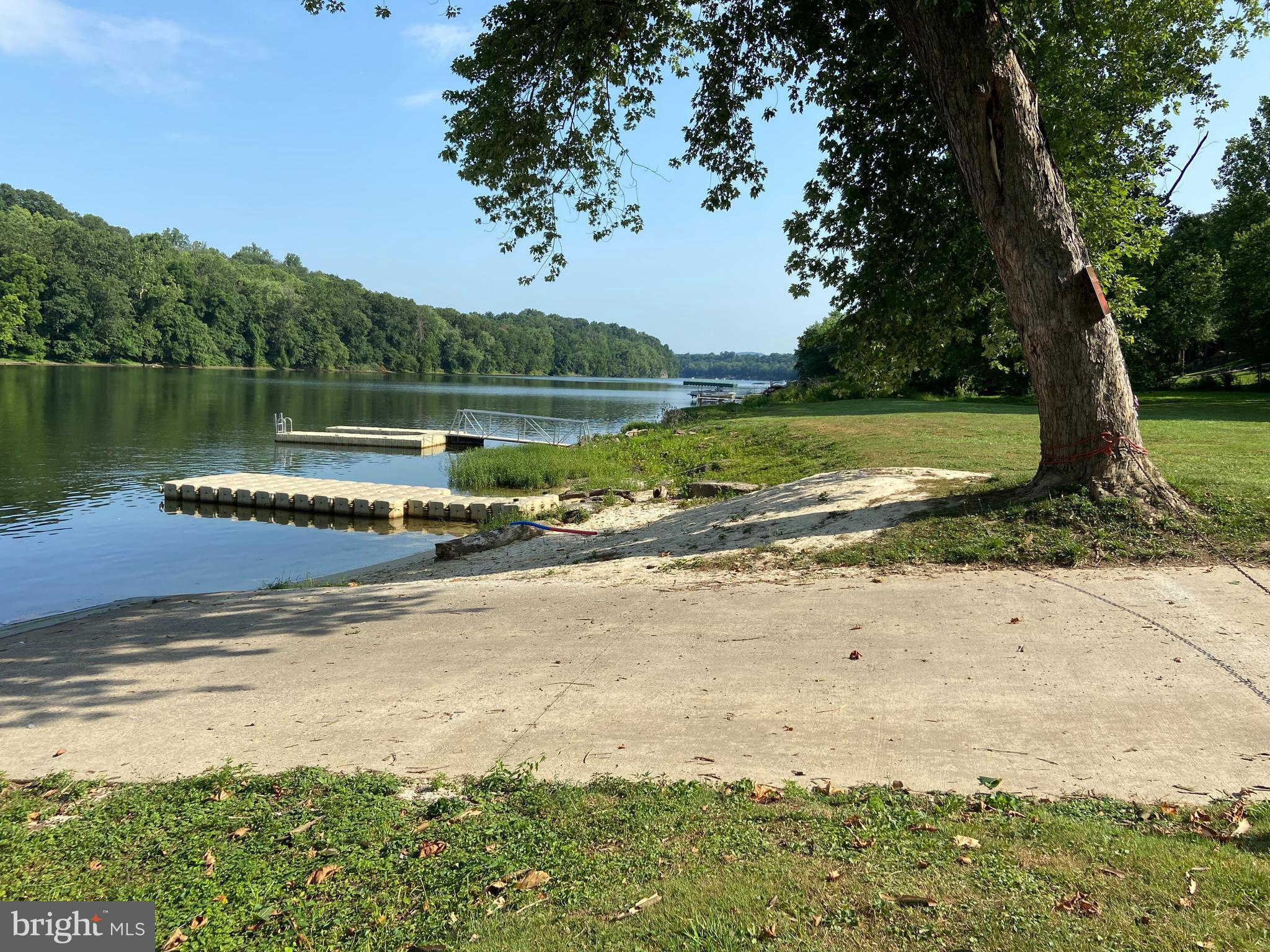 HONEYWOOD ON THE POTOMAC - Residential