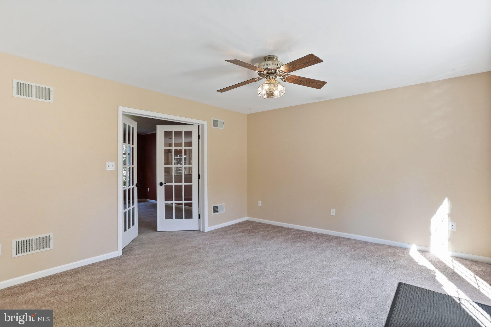 HONEYWOOD ON THE POTOMAC - Residential