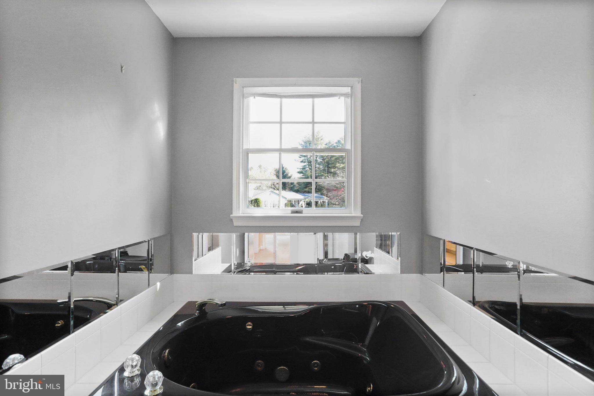 HONEYWOOD ON THE POTOMAC - Residential