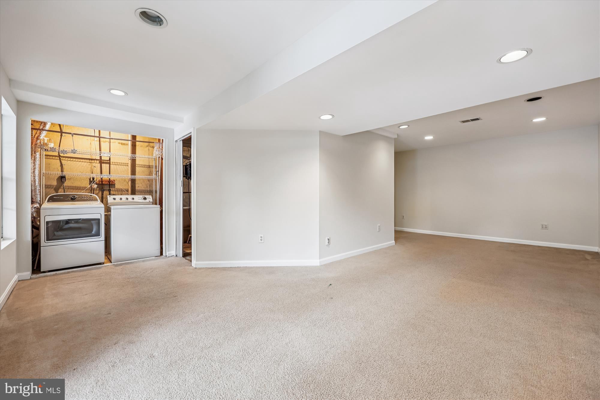 CASHELL MANOR - Residential Lease