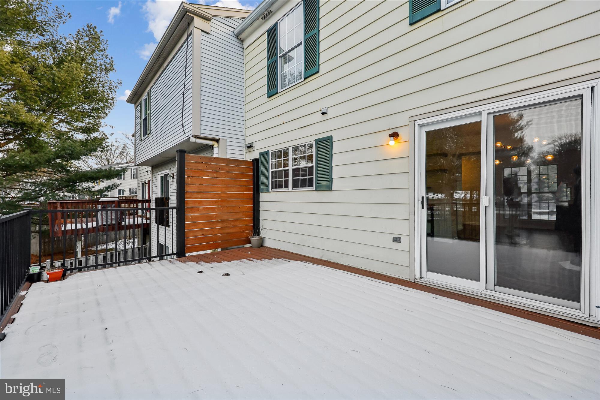 CASHELL MANOR - Residential Lease