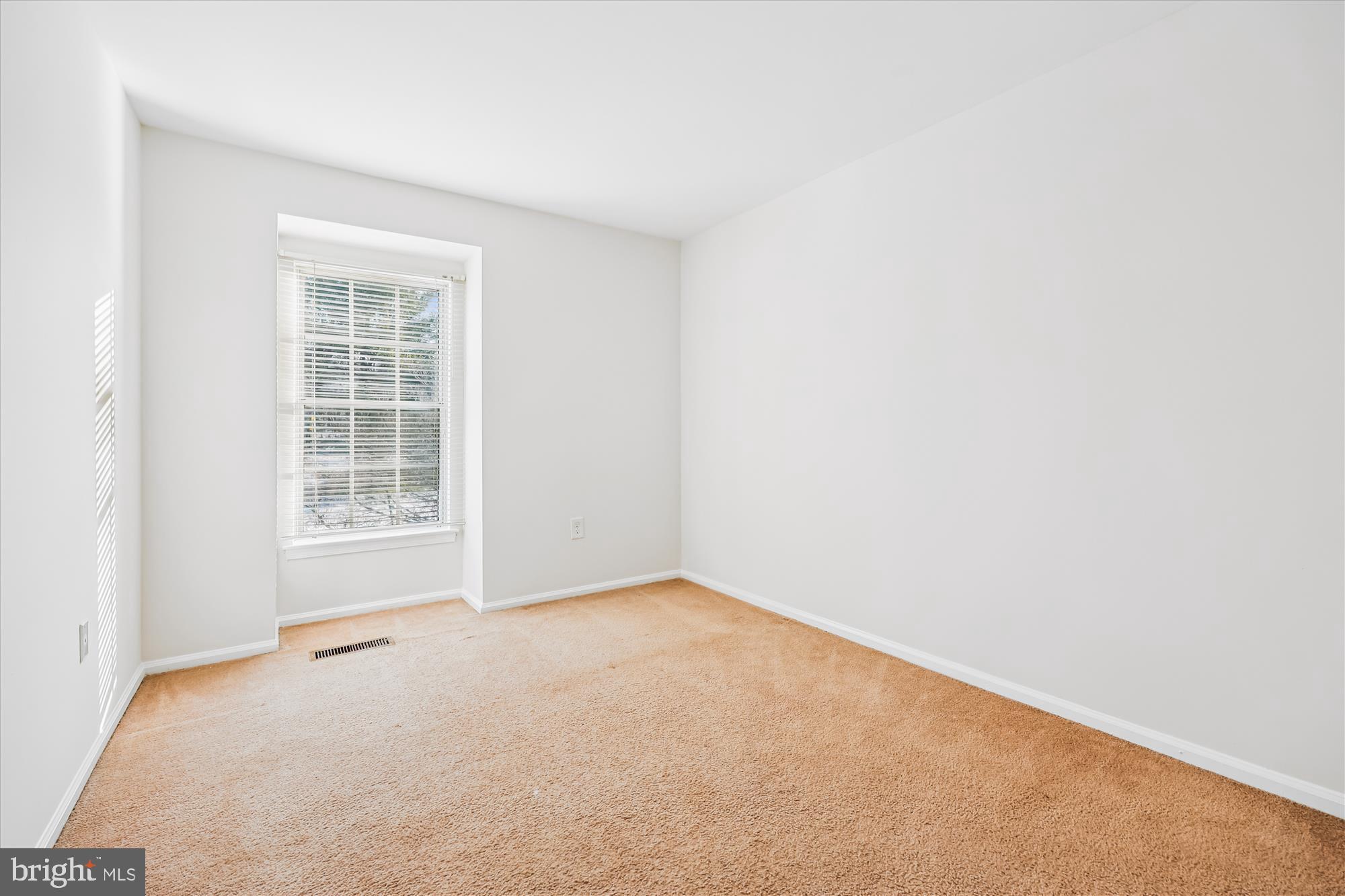 CASHELL MANOR - Residential Lease