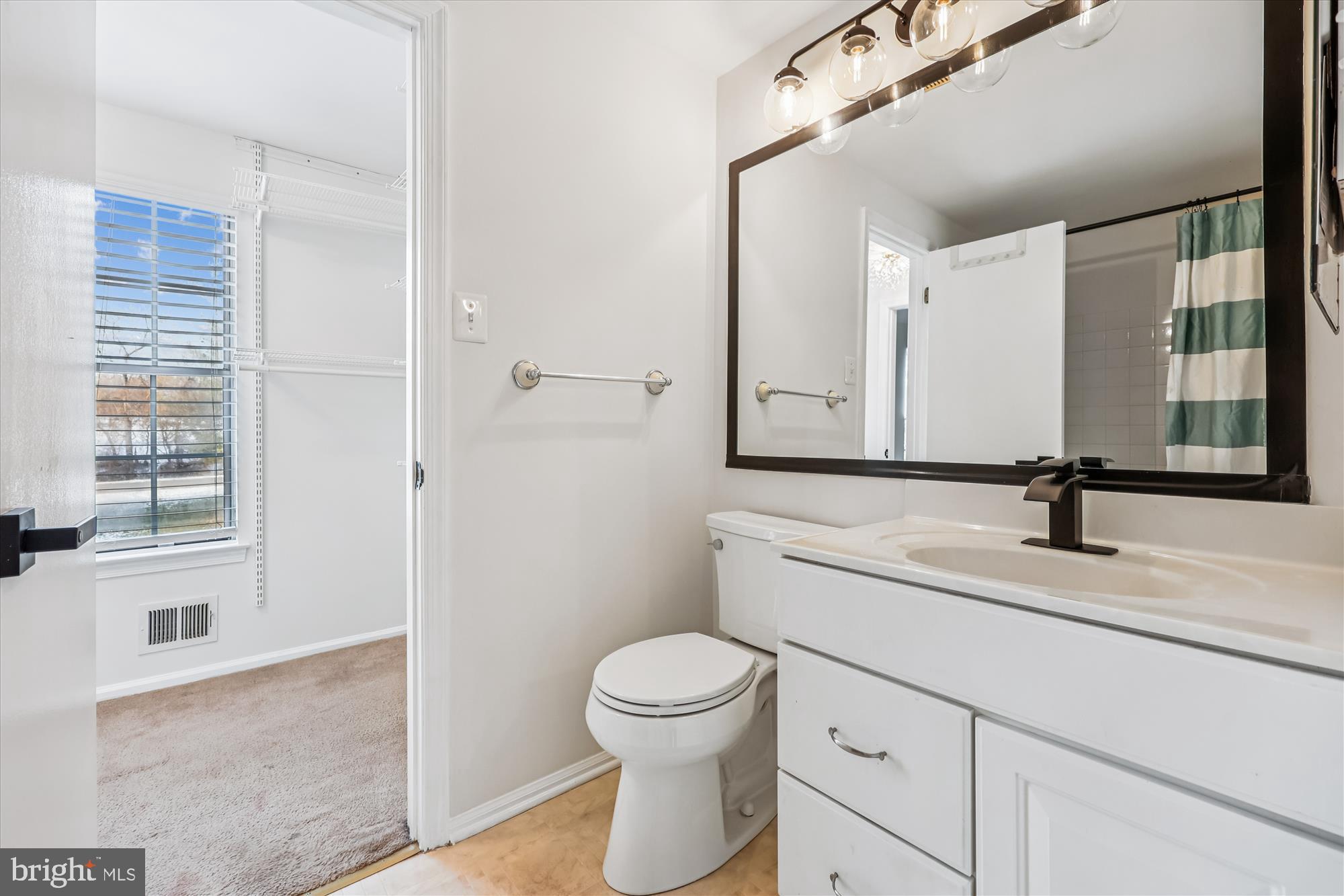 CASHELL MANOR - Residential Lease