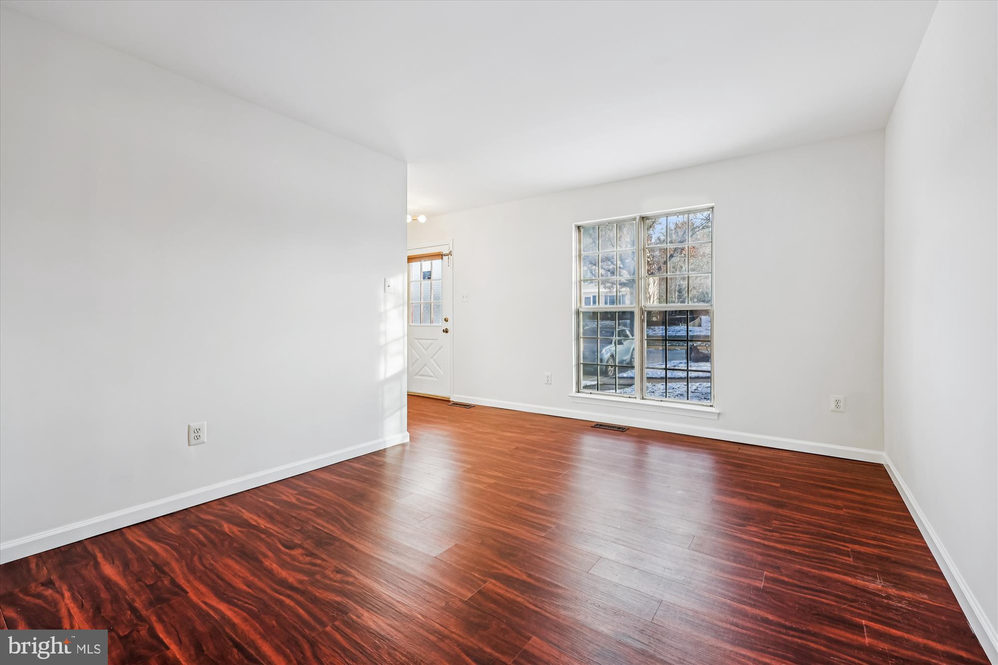 CASHELL MANOR - Residential Lease