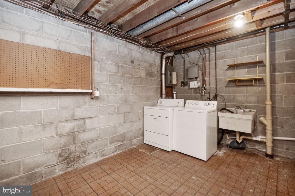 THE CEDARS - Residential