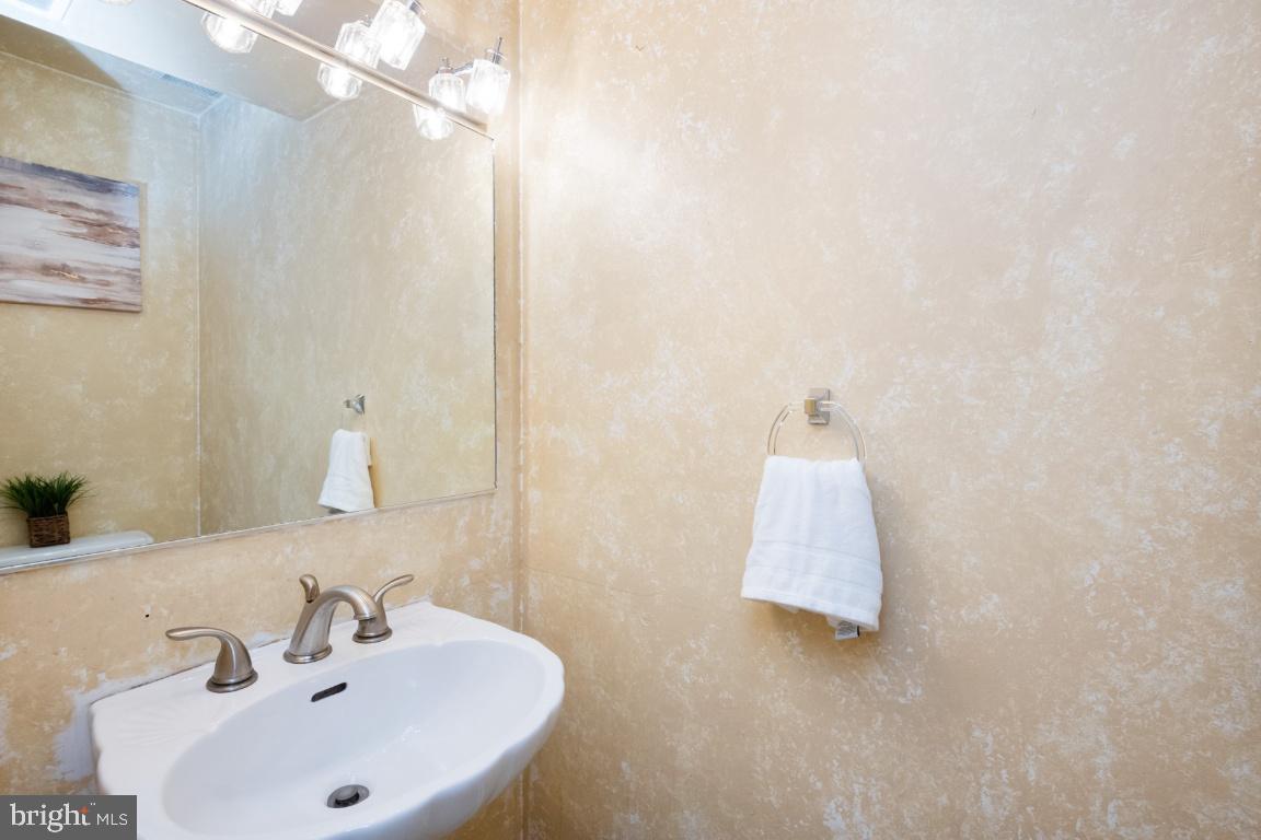 THE CEDARS - Residential