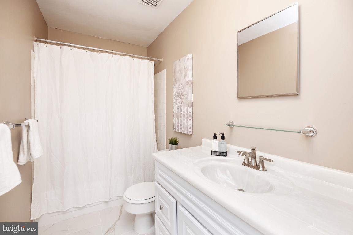 THE CEDARS - Residential