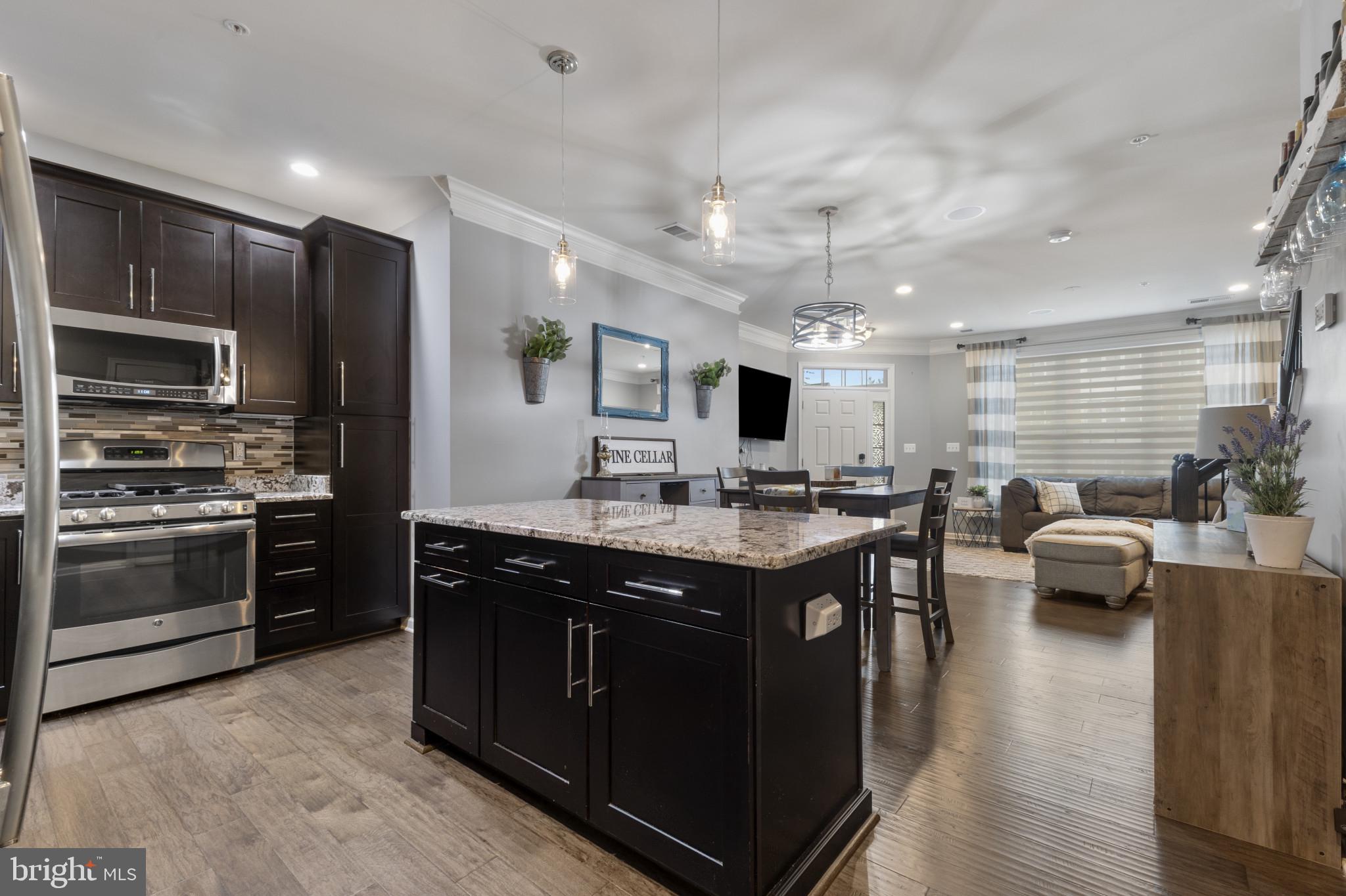 BUCKINGHAM AT LOUDOUN VALLEY - Residential