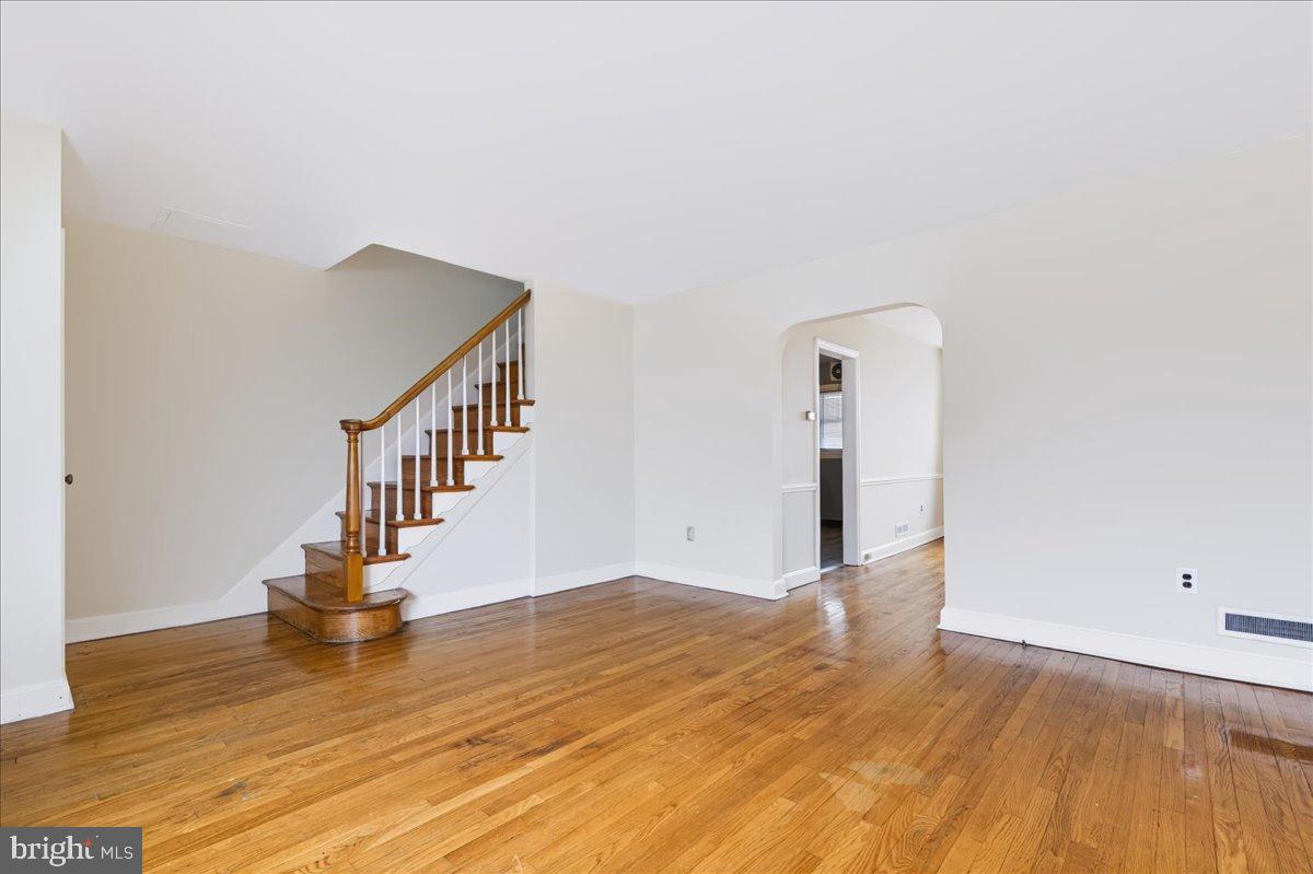 1602 W LATIMER PLACE