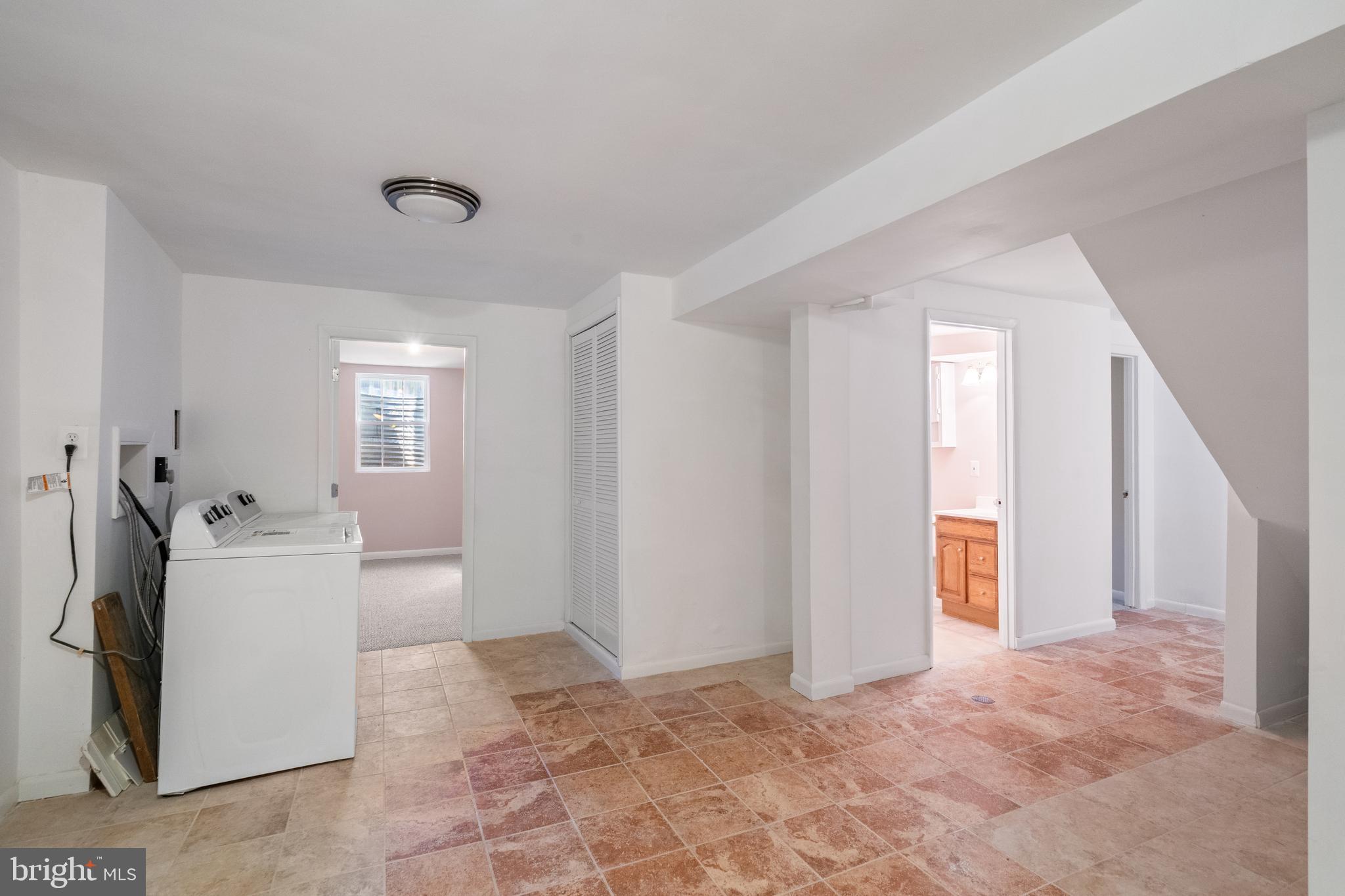ESTATES AT EAGLE LIE - Residential