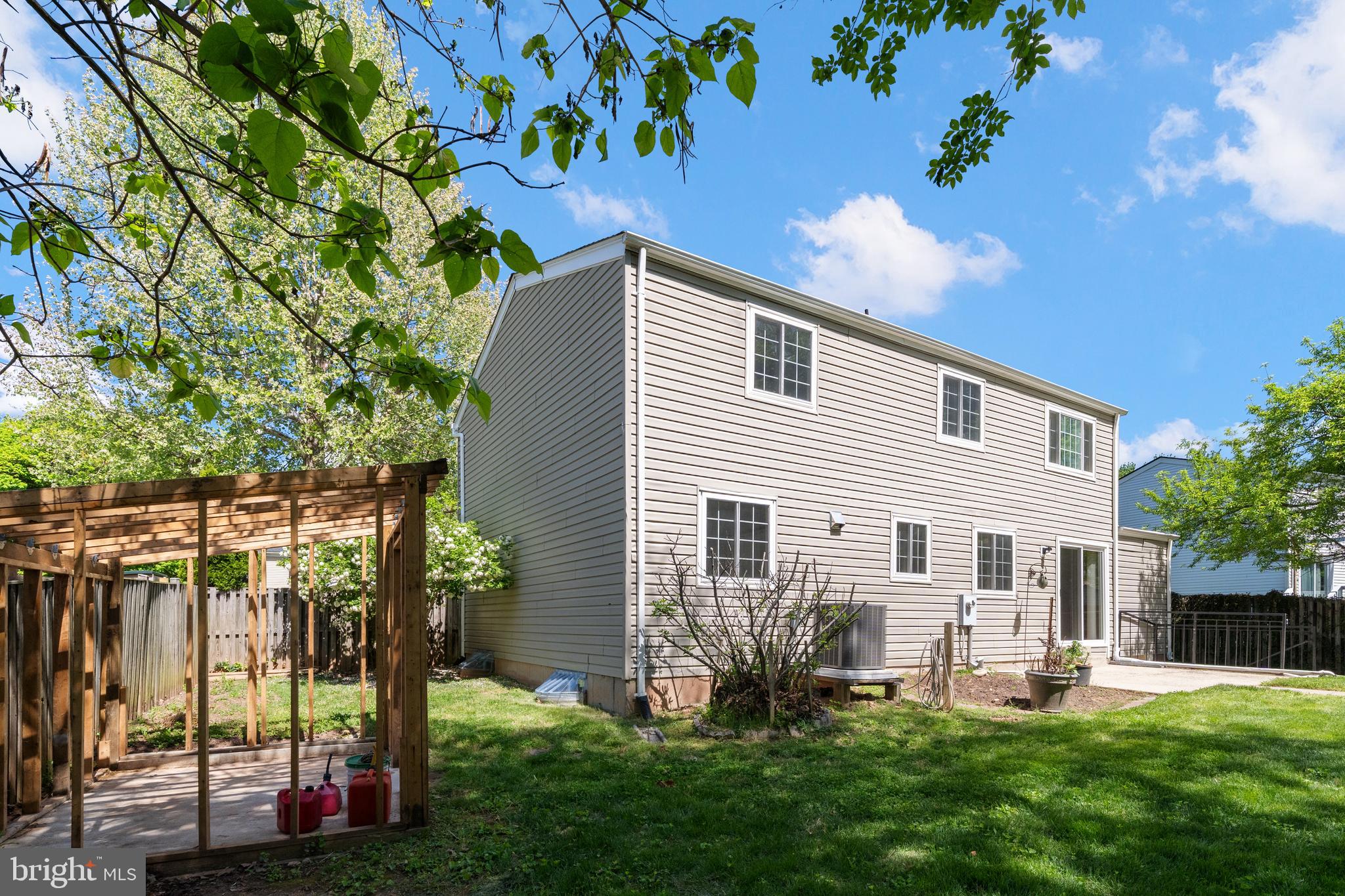 ESTATES AT EAGLE LIE - Residential