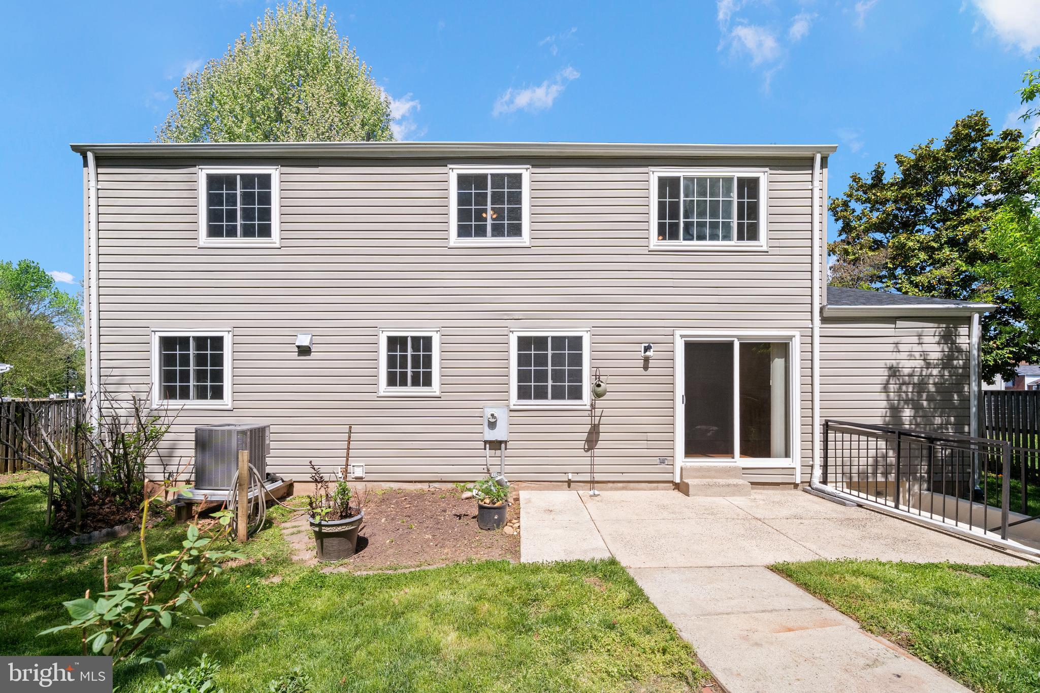 ESTATES AT EAGLE LIE - Residential