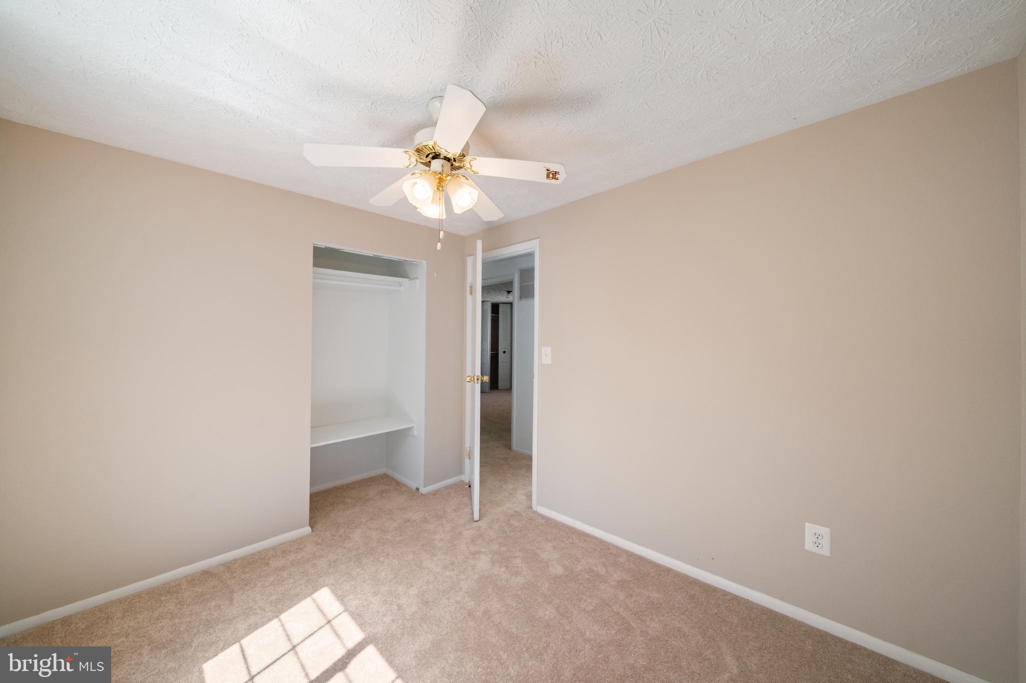 ESTATES AT EAGLE LIE - Residential