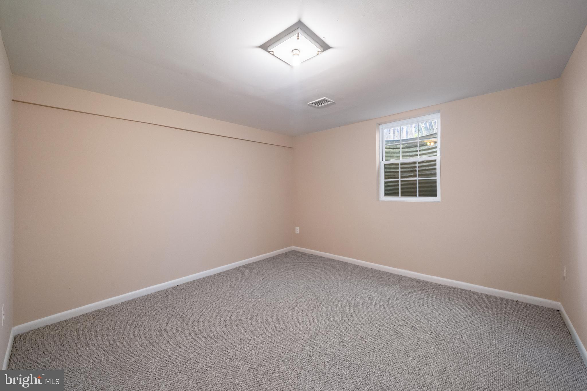 ESTATES AT EAGLE LIE - Residential