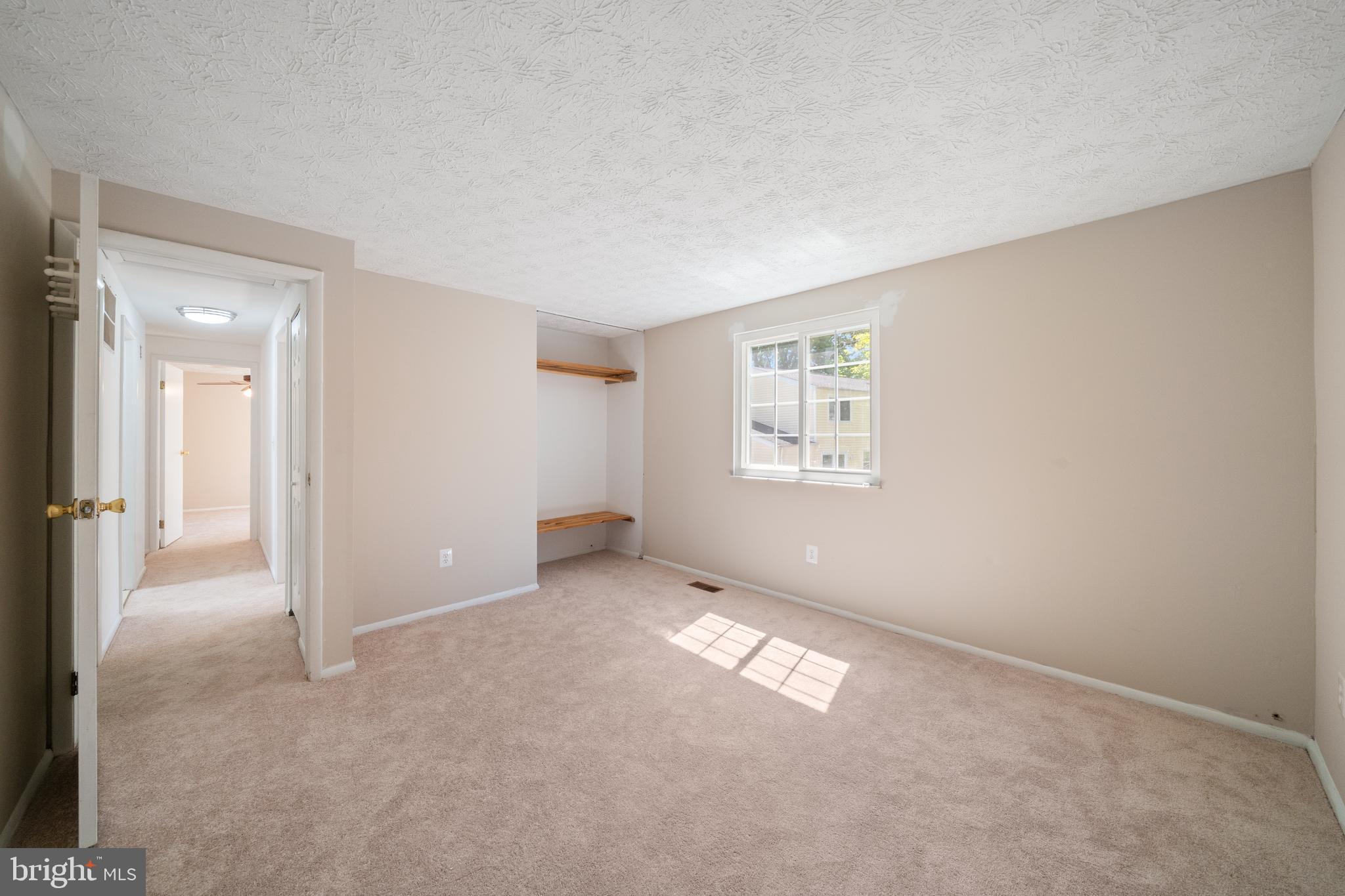 ESTATES AT EAGLE LIE - Residential