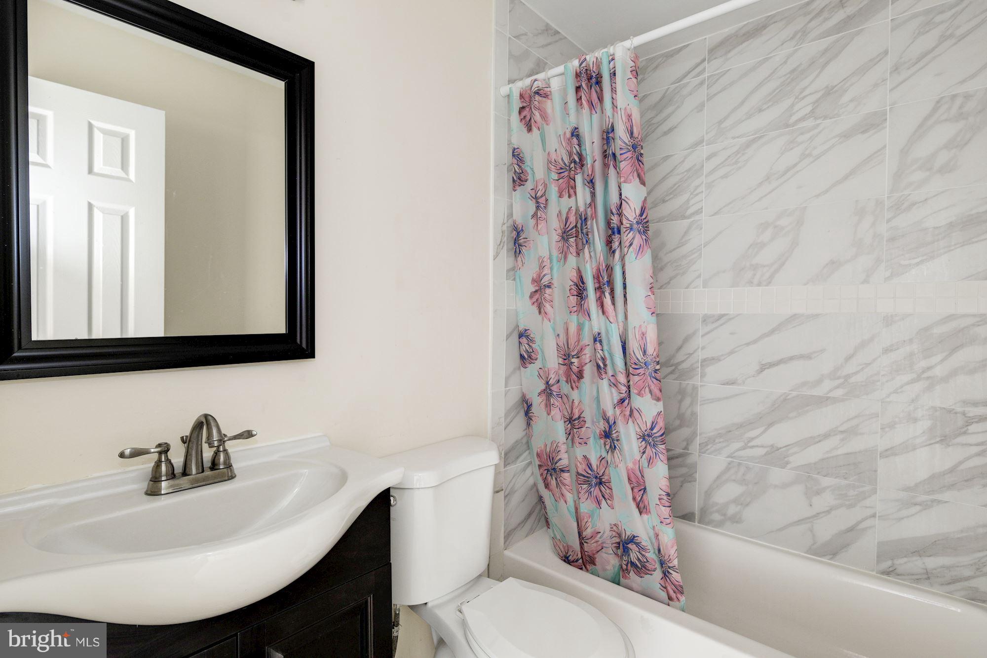 HIGHLANDTOWN - Residential Lease