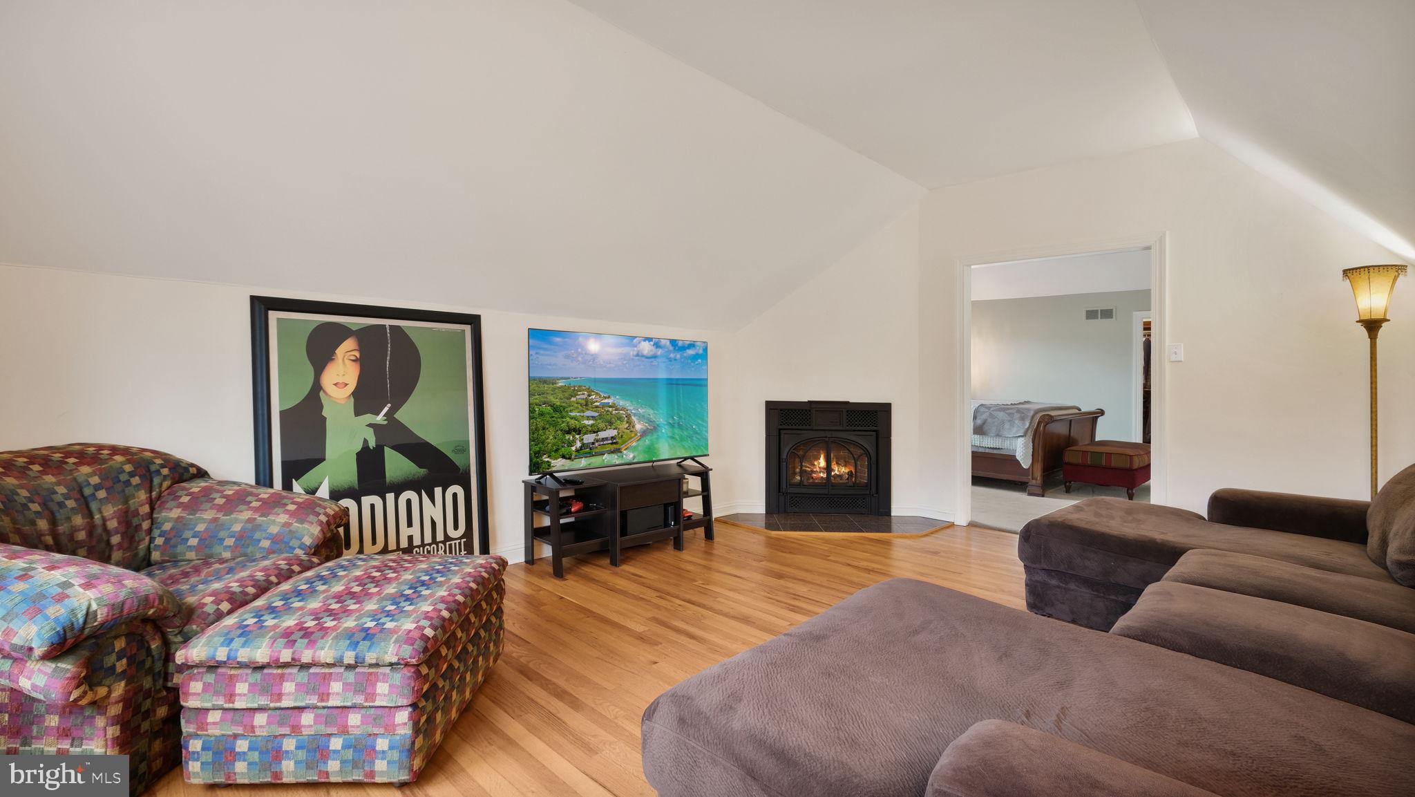 THE MEADOWS - Residential