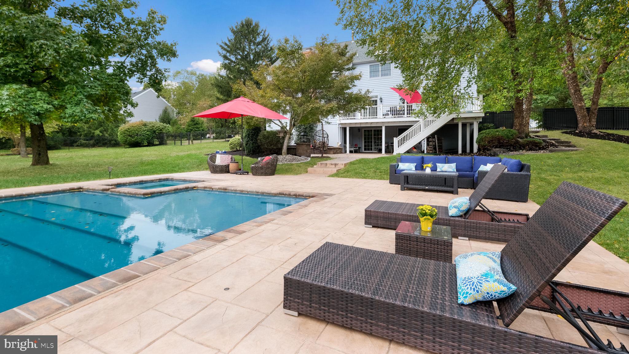 THE MEADOWS - Residential