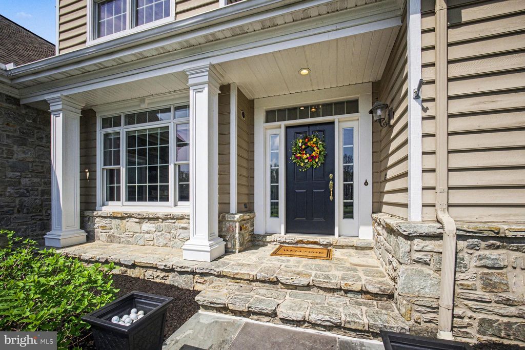 Photo of 671 Bent Creek Drive, LITITZ, PA 17543 (MLS # PALA2085022)