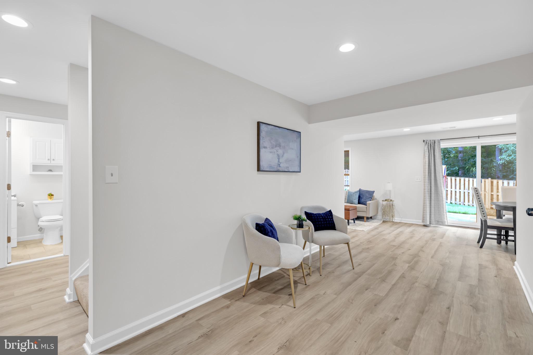 9112 SILVER POINTE WAY