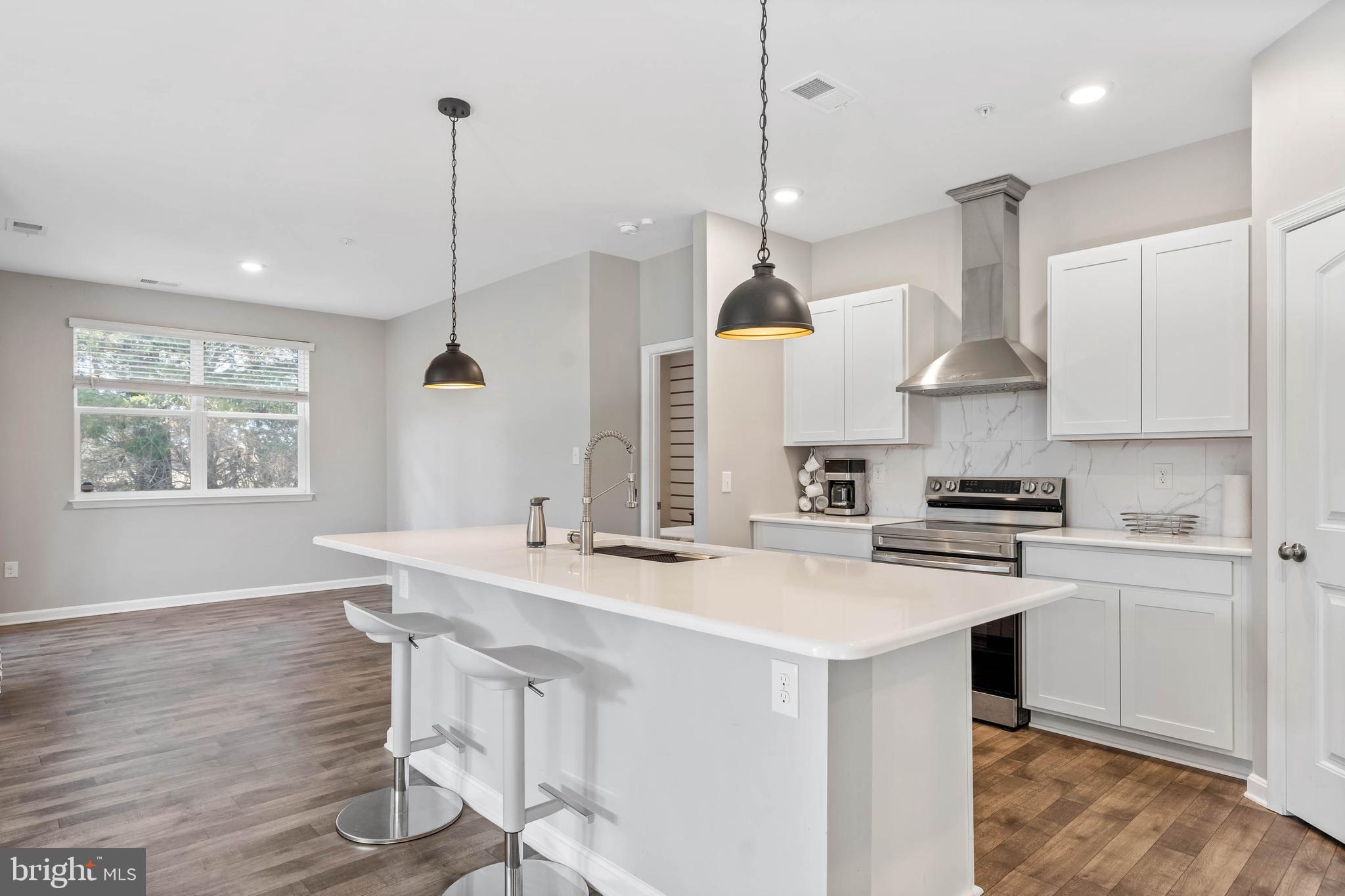 HUNT CLUB SOUTH - Residential