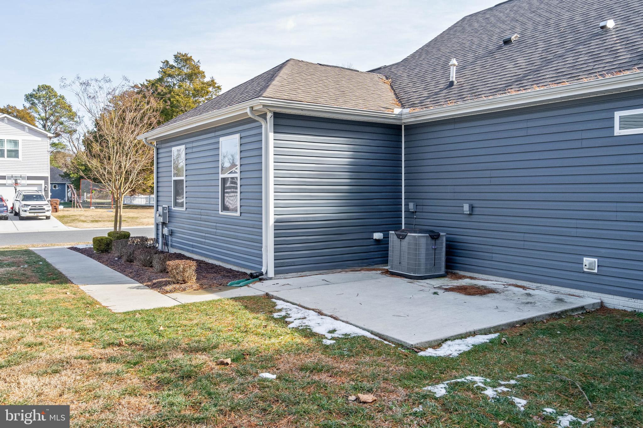 HUNT CLUB SOUTH - Residential