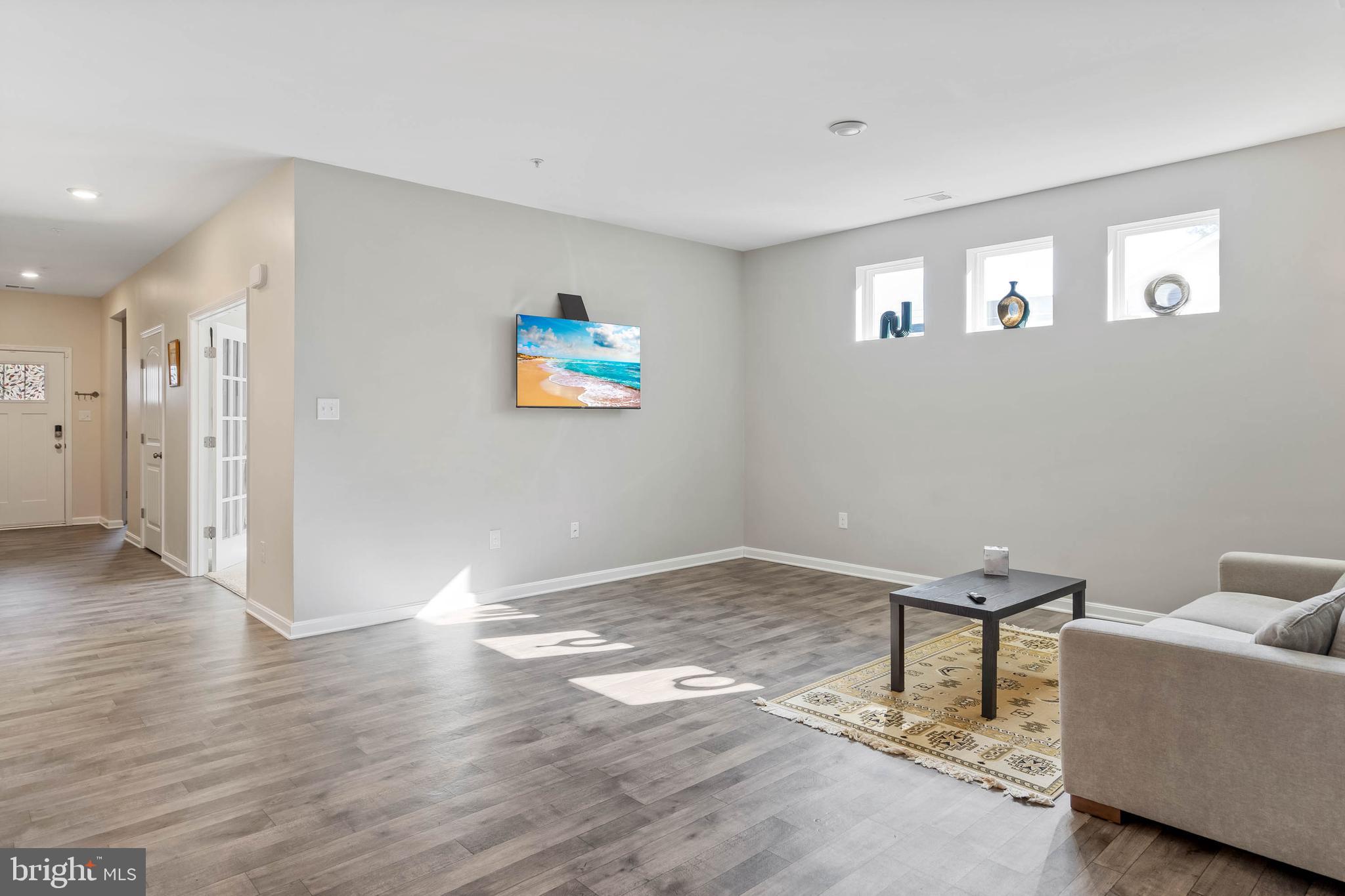 HUNT CLUB SOUTH - Residential