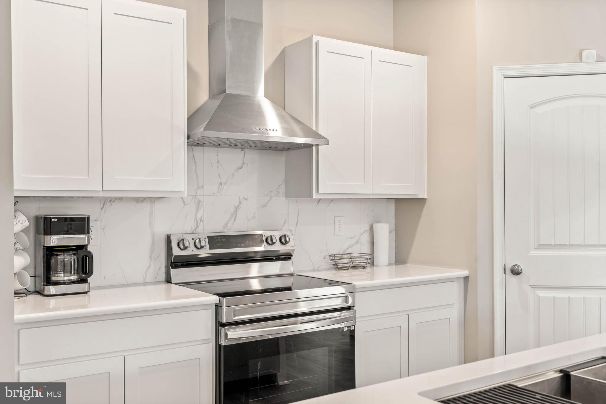 HUNT CLUB SOUTH - Residential