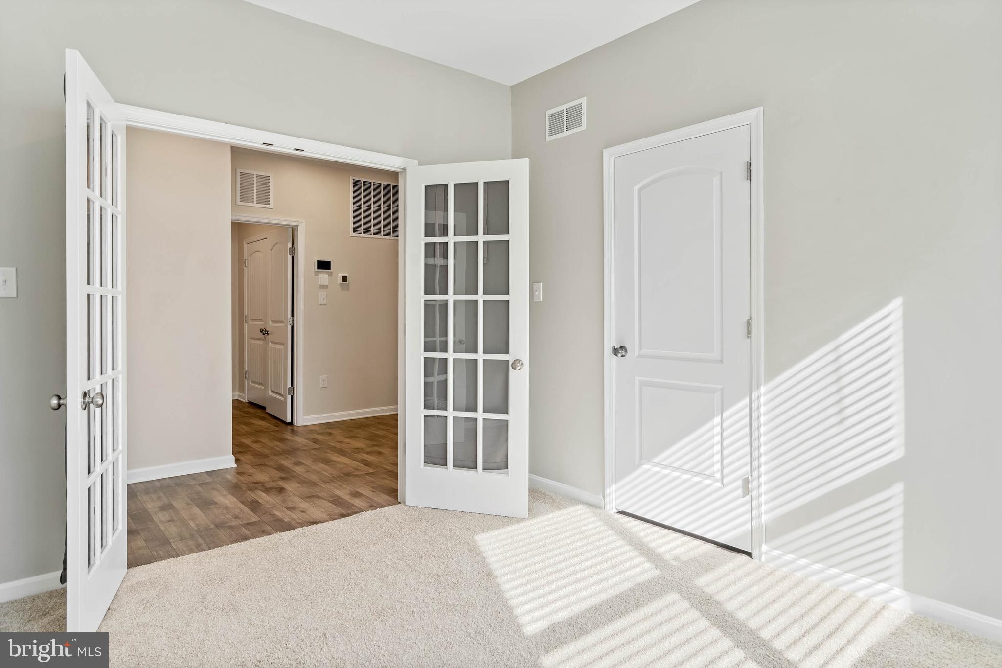 HUNT CLUB SOUTH - Residential