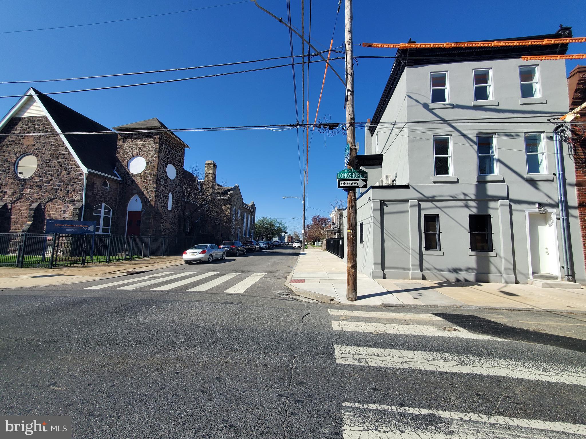 TACONY - Commercial Sale